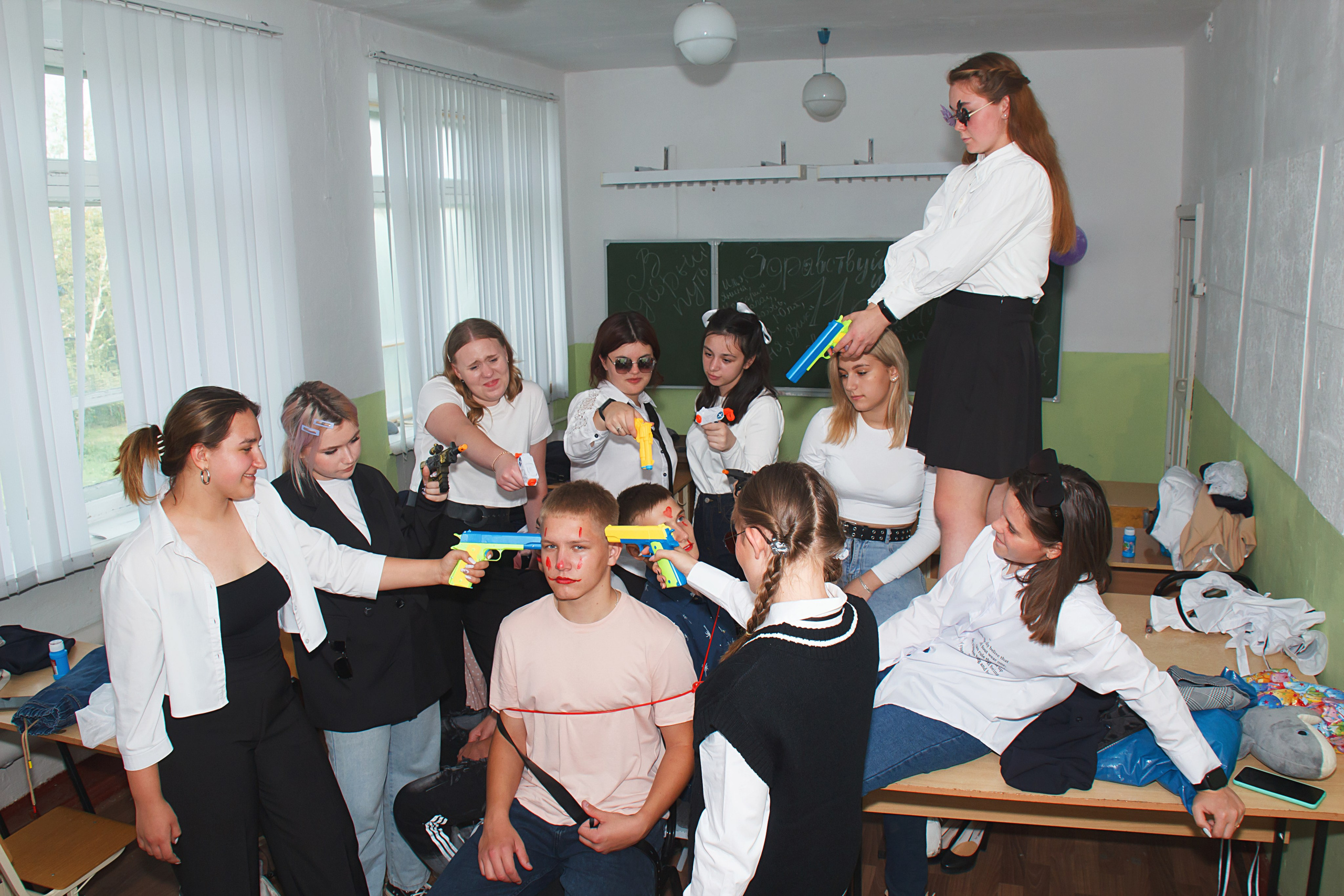 Выпускной альбом 2023. Фотограф и видеограф в Омск/Москва Сащенко Лера