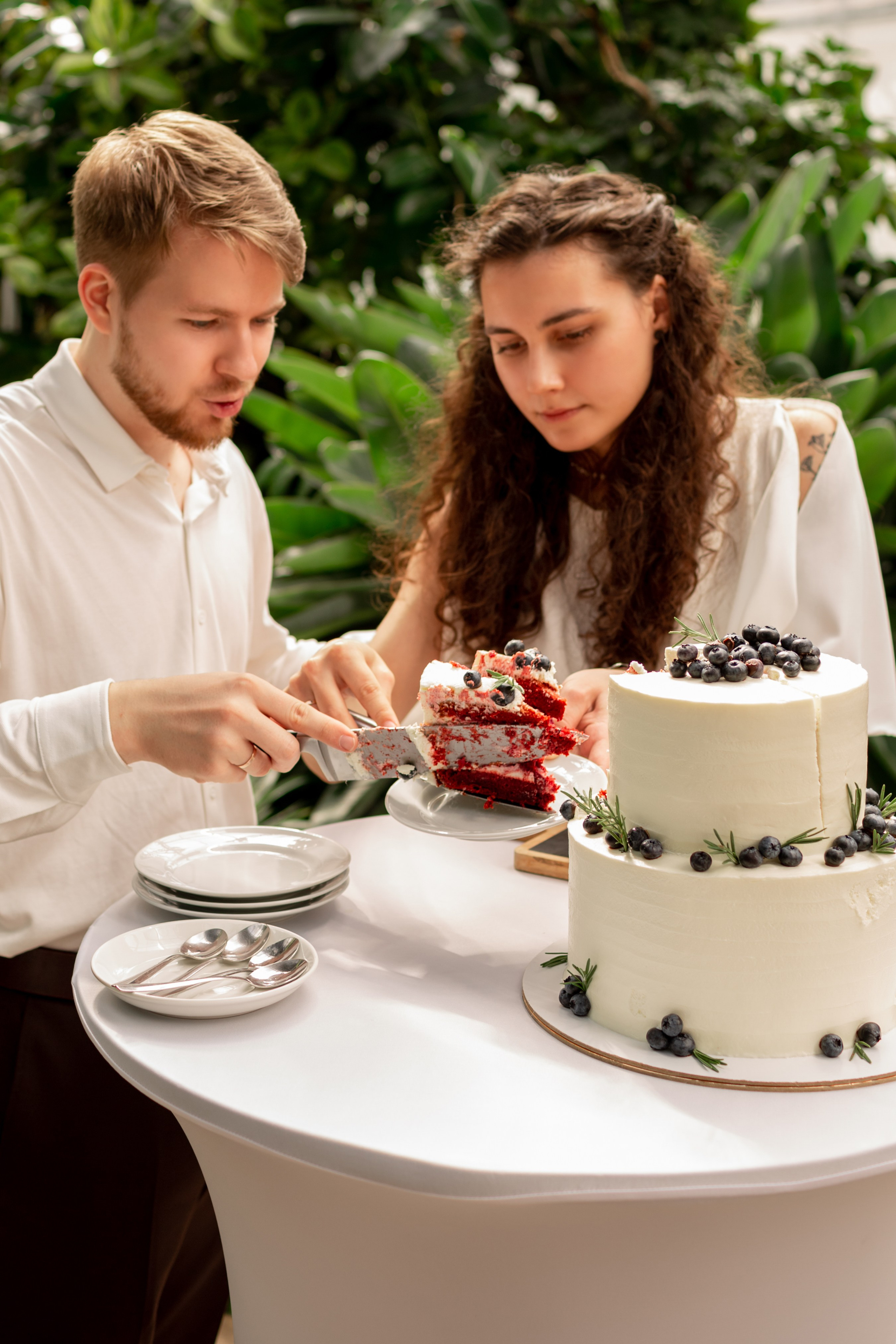 Выездная регистрация в Оранжерее Таврического сада. Свадебный фотограф Кирилл Белый