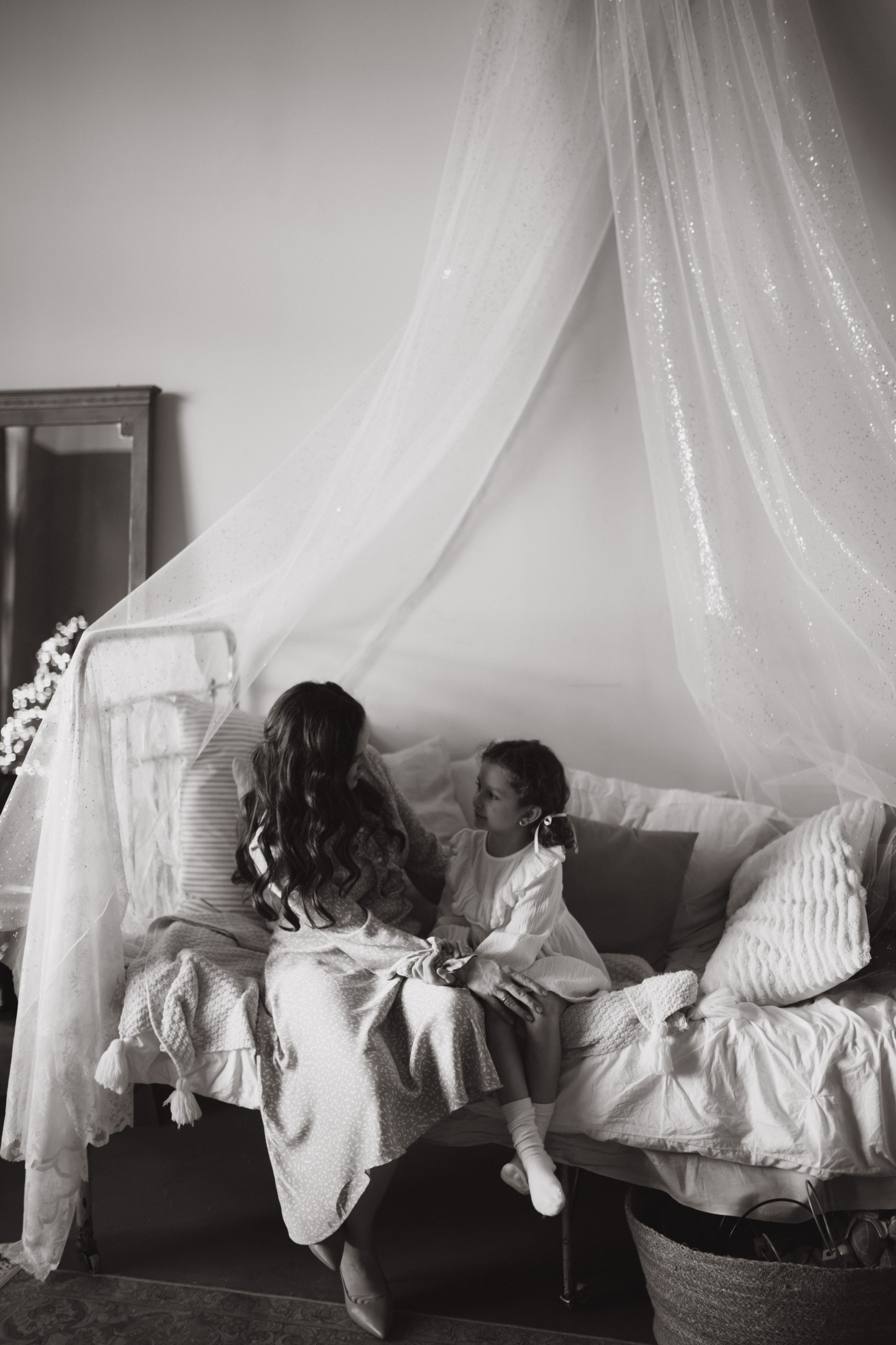 Новогодняя история в  Санкт-Петербурге. Алла, Эмилия, Дея и Давид. Услуги