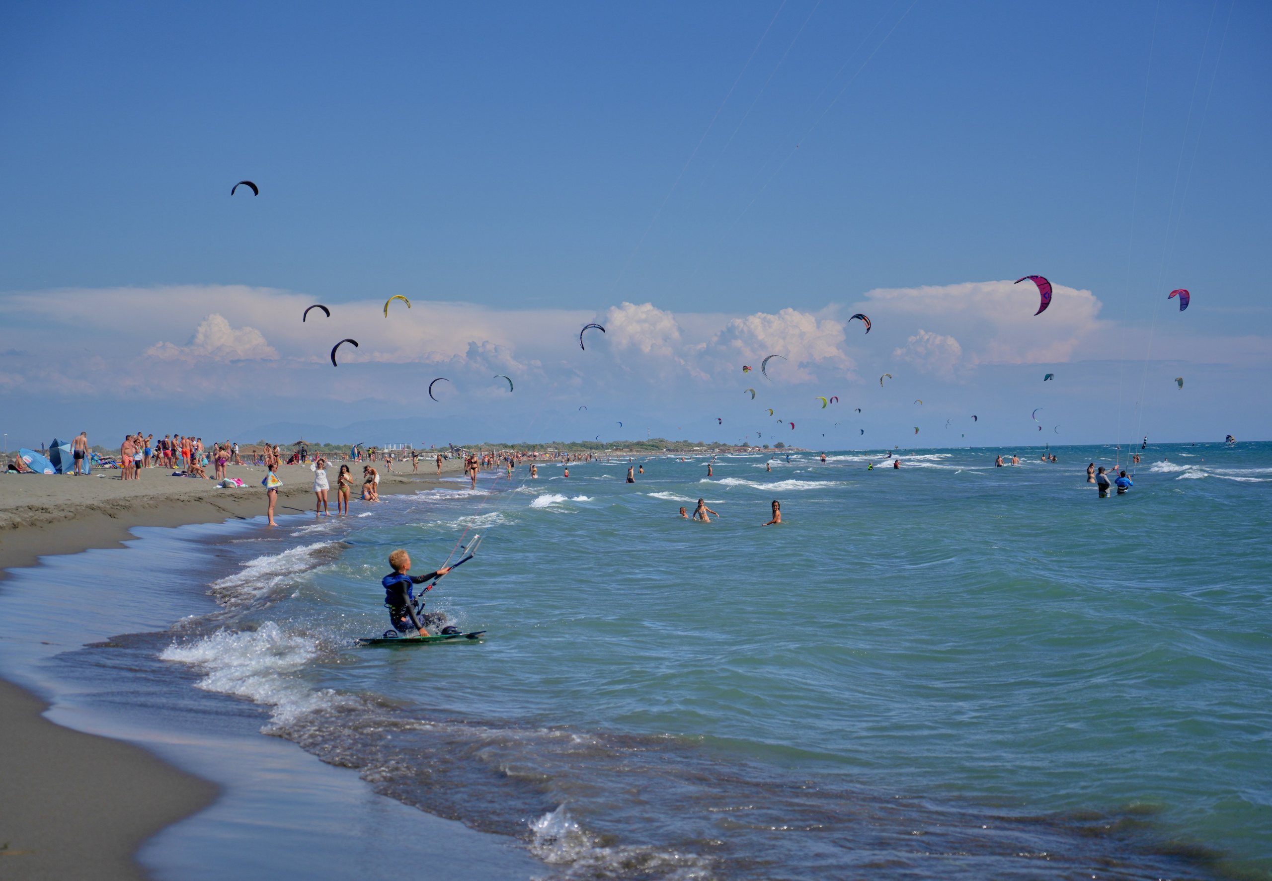 Кайты на Большом пляже. Ульцинь, Черногория. Главная