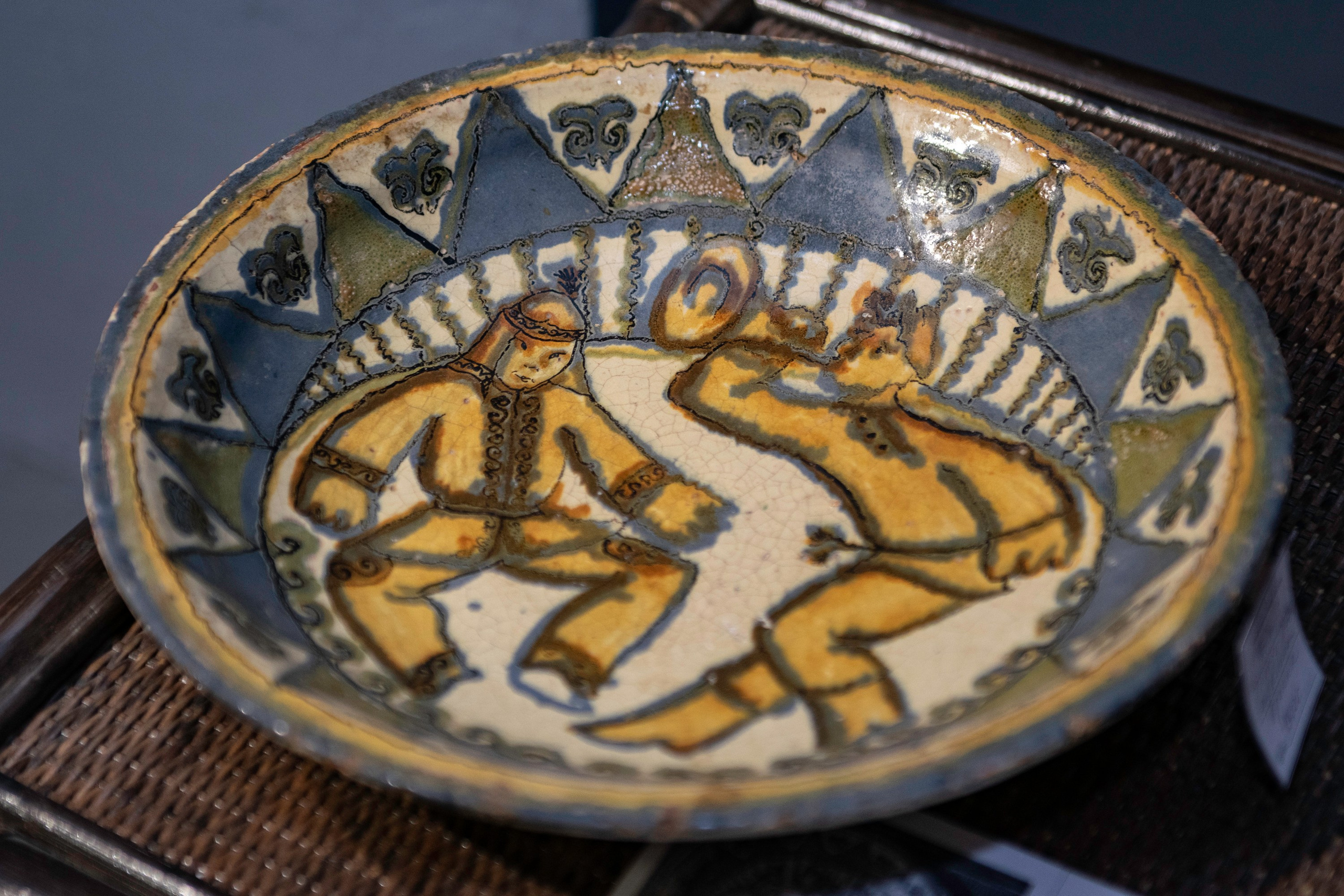 Антон Курдюмов фотограф в Хабаровске Рина Курдюмова фото27 foto27 Антон Дорофеев репортажный репортаж документалист Тони и Рина фотосоздатели выставка петроглифы связь времен галерея лист Хабаровск