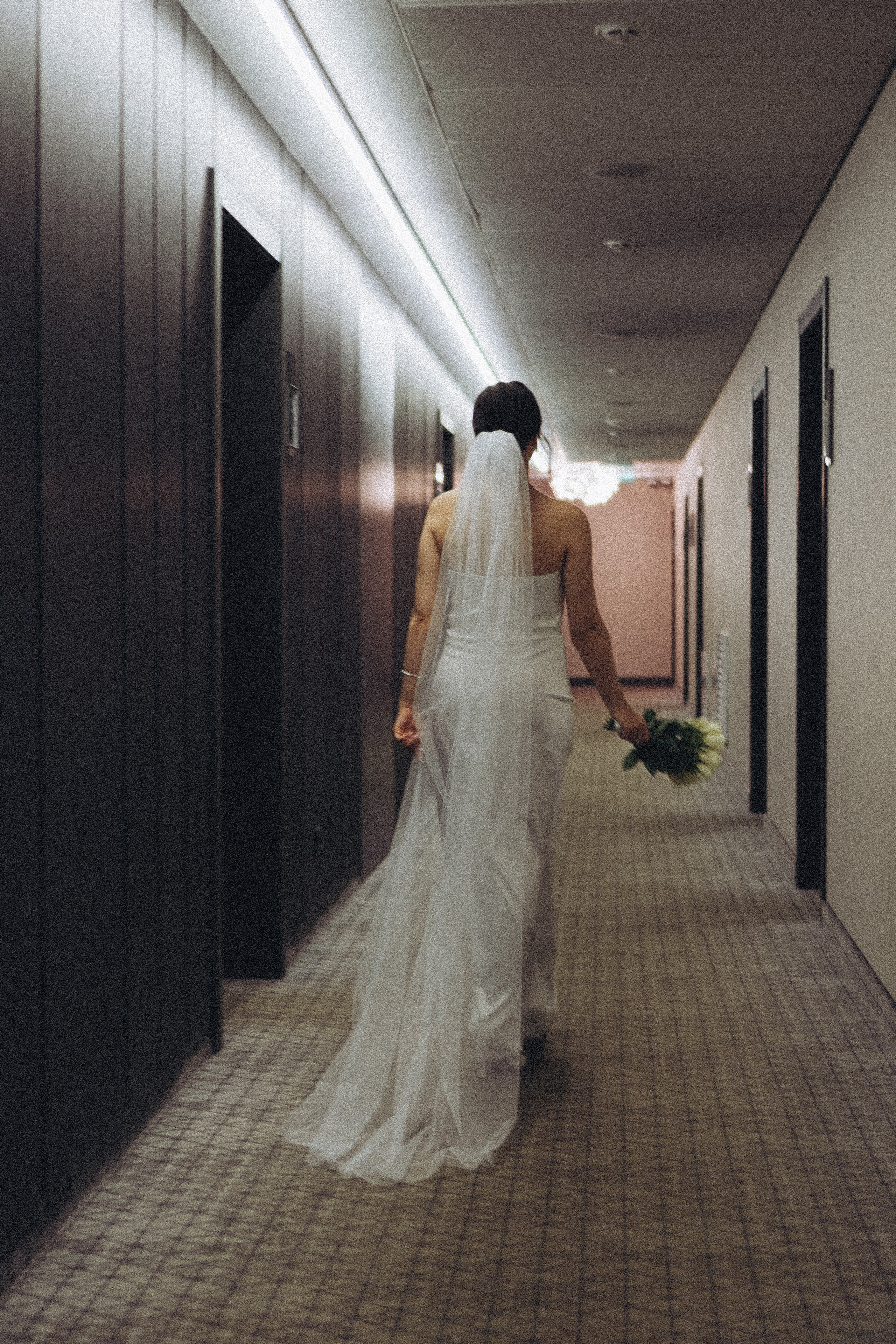 СВАДЕБНАЯ СЬЕМКА СБОРОВ ЖЕНИХА И НЕВЕСТЫ В ОТЕЛЕ И ТАКЖЕ ФОТОСЕССИИЯ В ОТЕЛЕЕ МЕГАПОЛИС БРЯНСК. Профессиональный фотограф, Санкт-Петербург — Виктория Богомолова