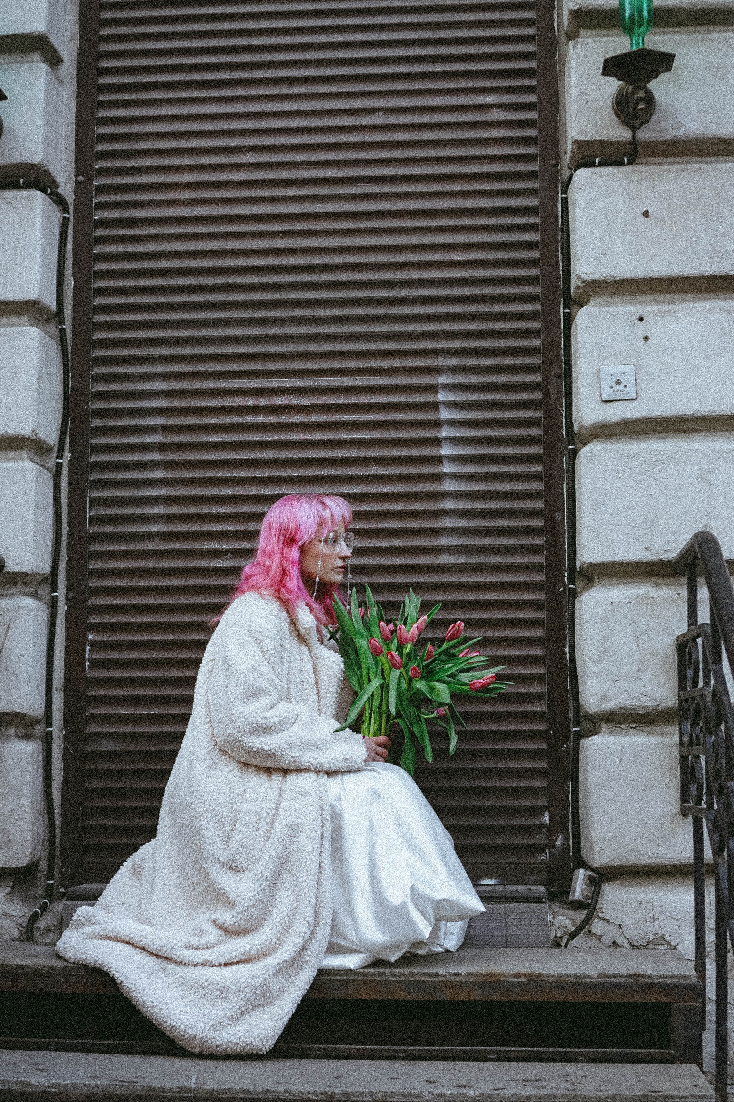 Прогулочная фотосессия с тюльпанами. Профессиональный фотограф, Санкт-Петербург — Виктория Богомолова