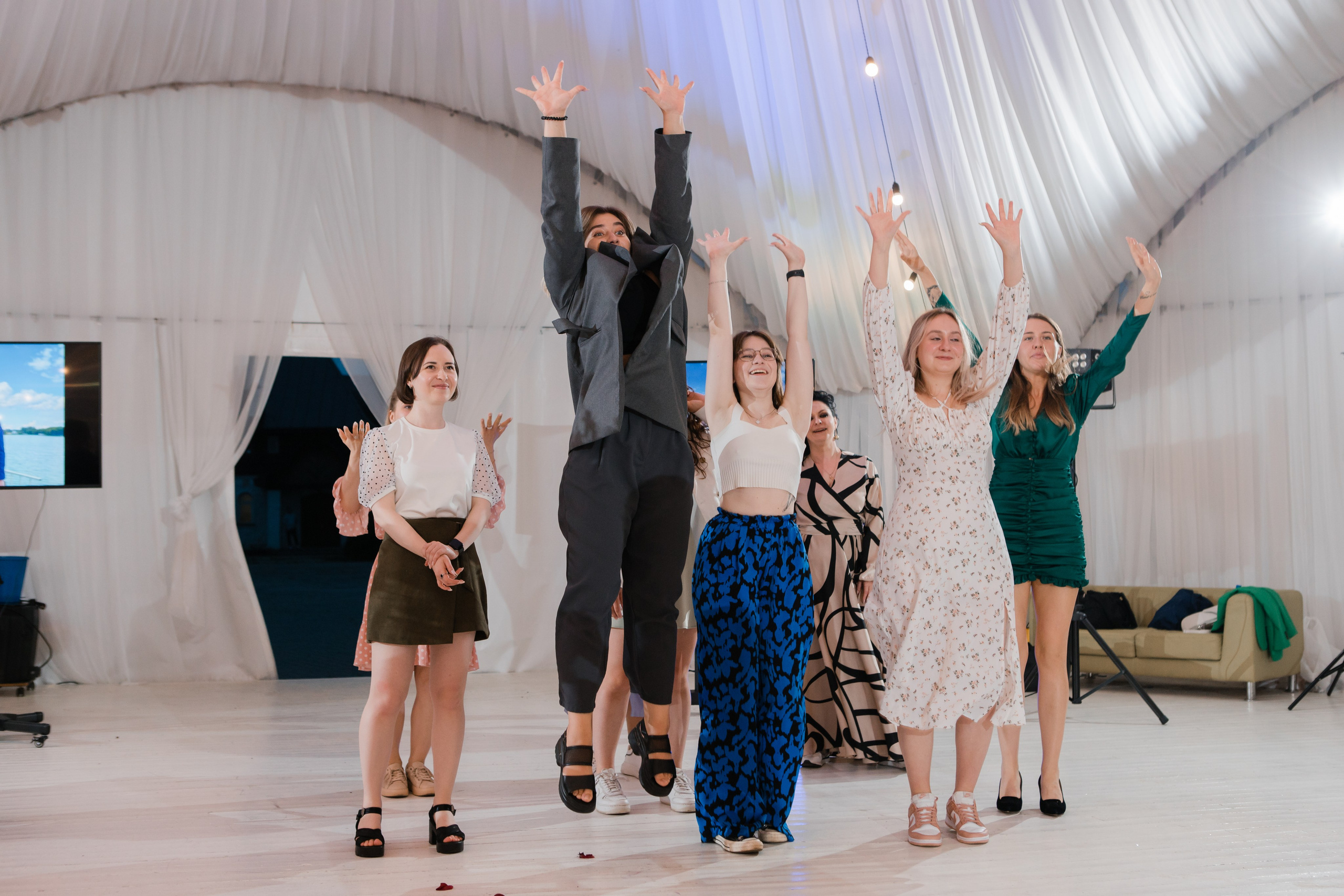 Павел и Ангелина. Видеосъемка и фотосъемка свадеб. Фотограф и оператор на свадьбу. Видеосъемка подкастов, собственная видео-фотостудии. Предметная фотосъемка