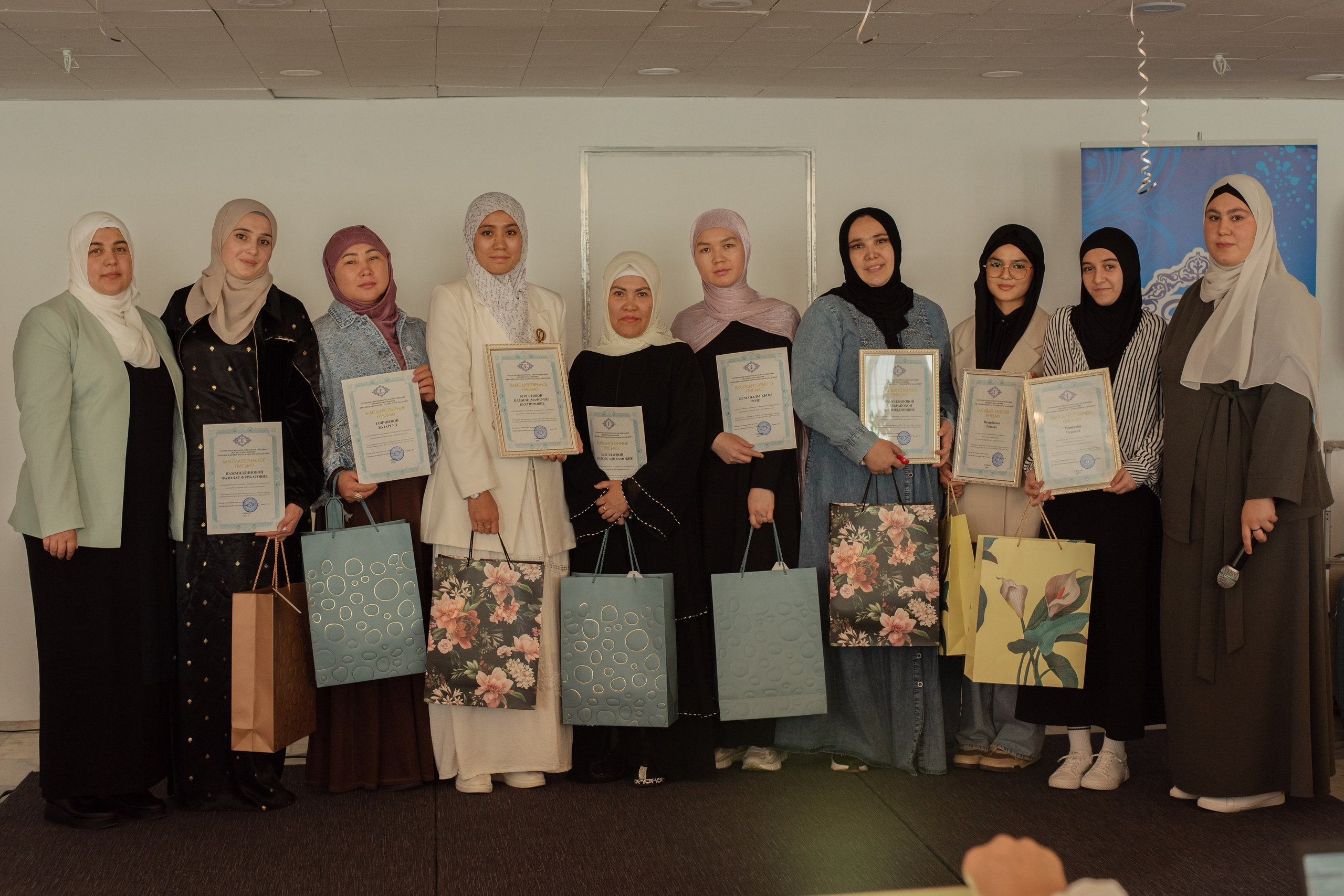 Выпускной в Евразийской женской гуманитарной академии. Лина Курочка — ваш фотограф