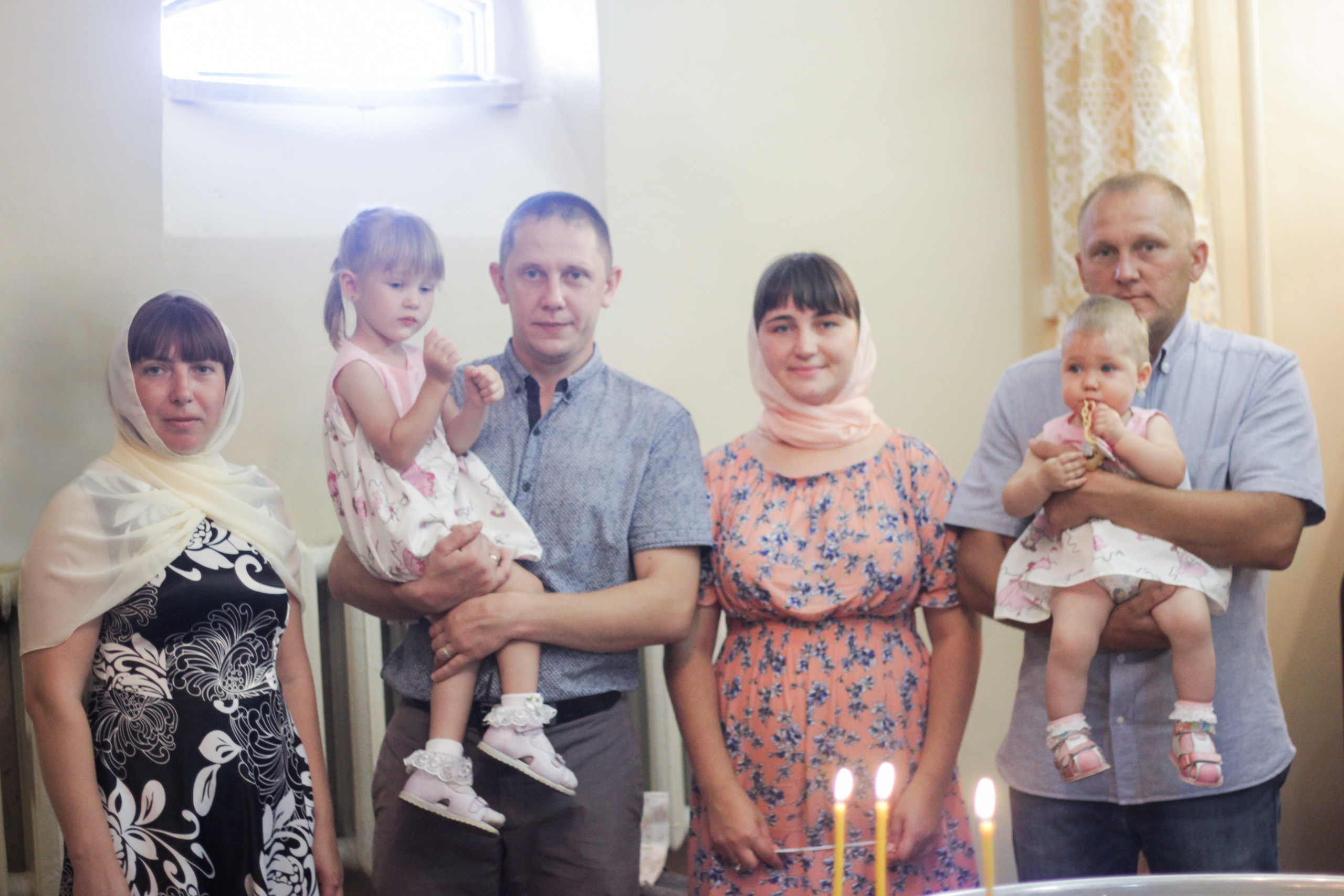 Крещение Софии и Варвары. Фотограф Алёна Кладова