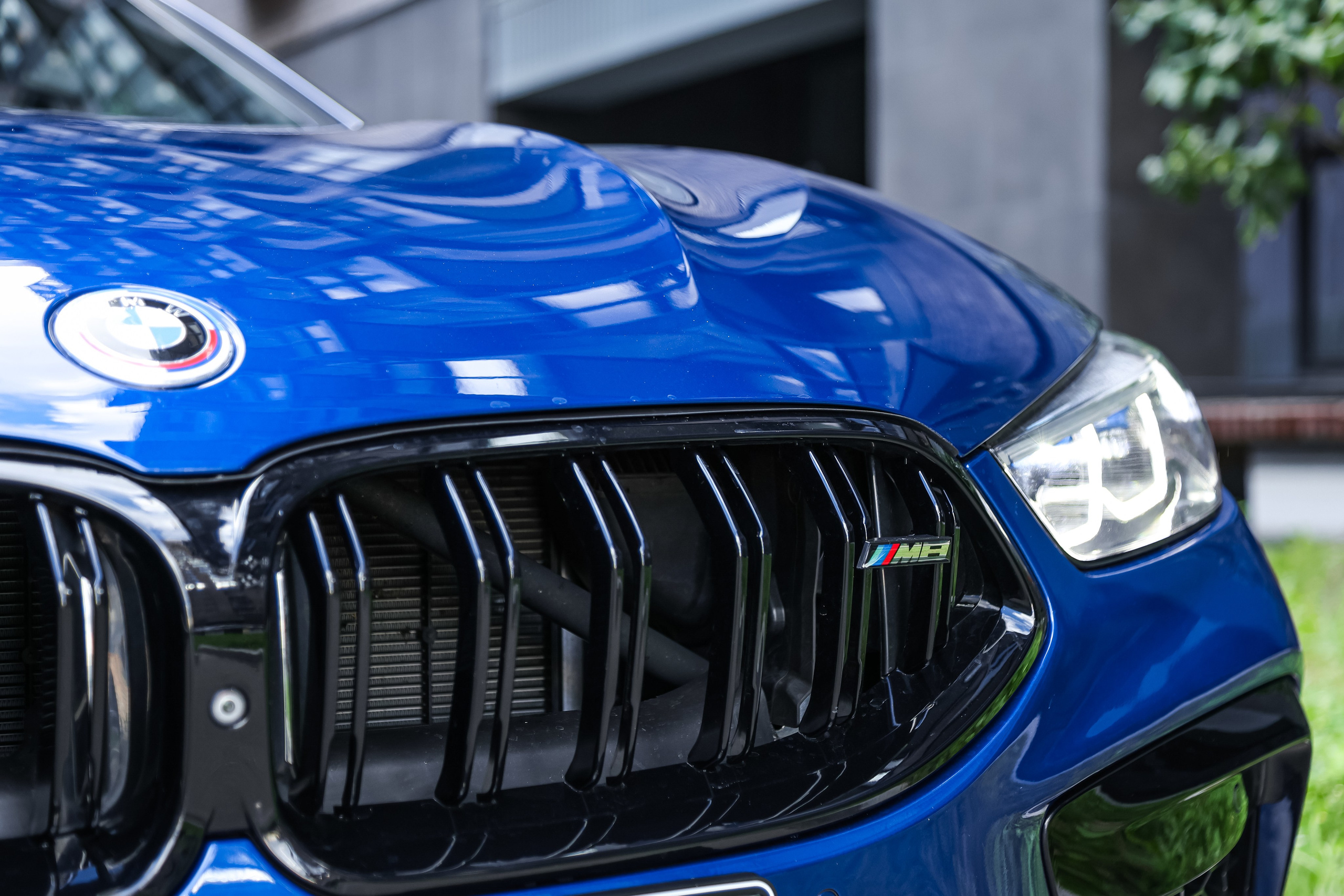 2022 BMW M8 COMPETITION RESTYLING FROM USA $145,000 / 17,500 KM ODOMETER. Mixturecaptures