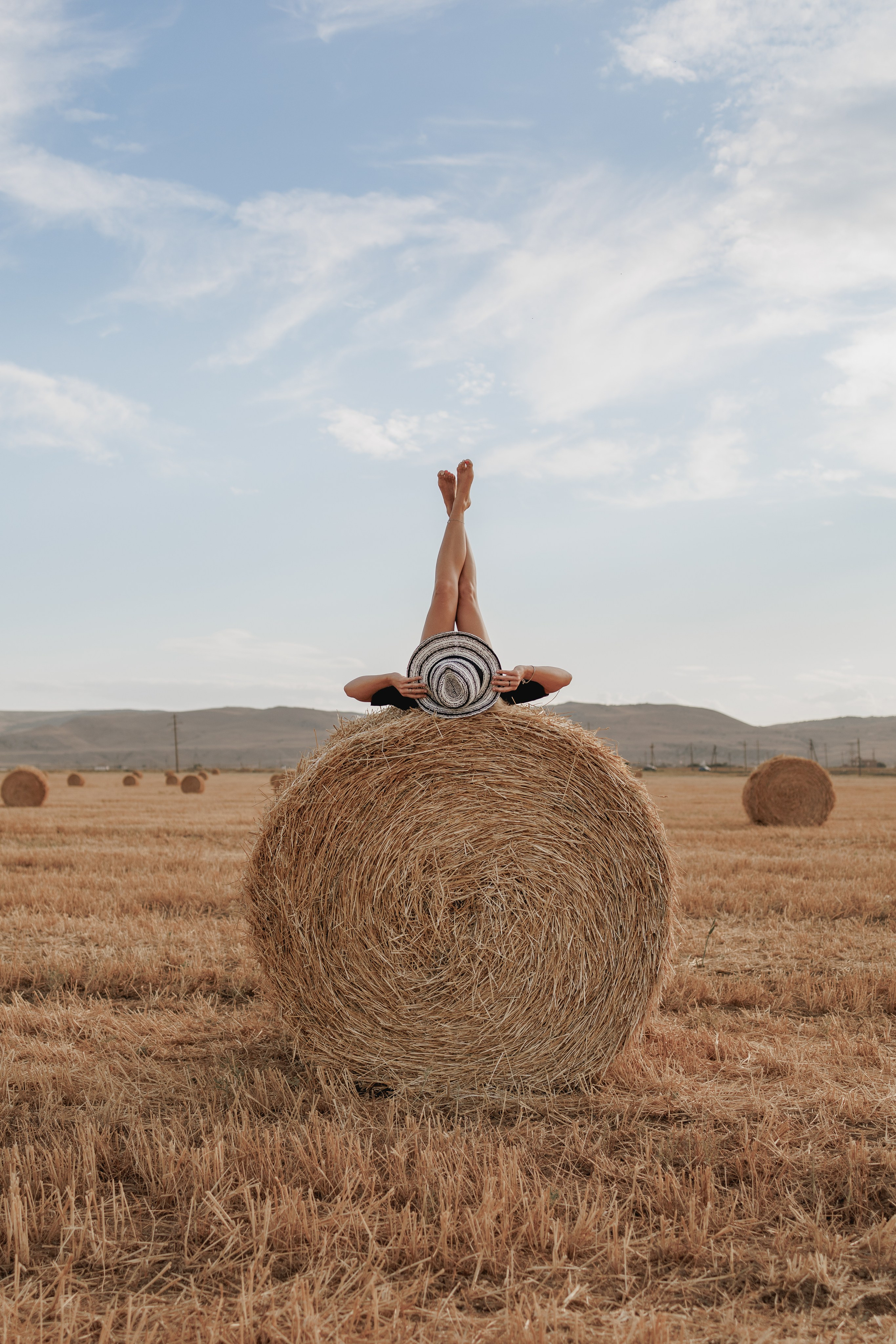 Стога и горы. Дагестан. Фотограф в Дагестане Кира Молькова
