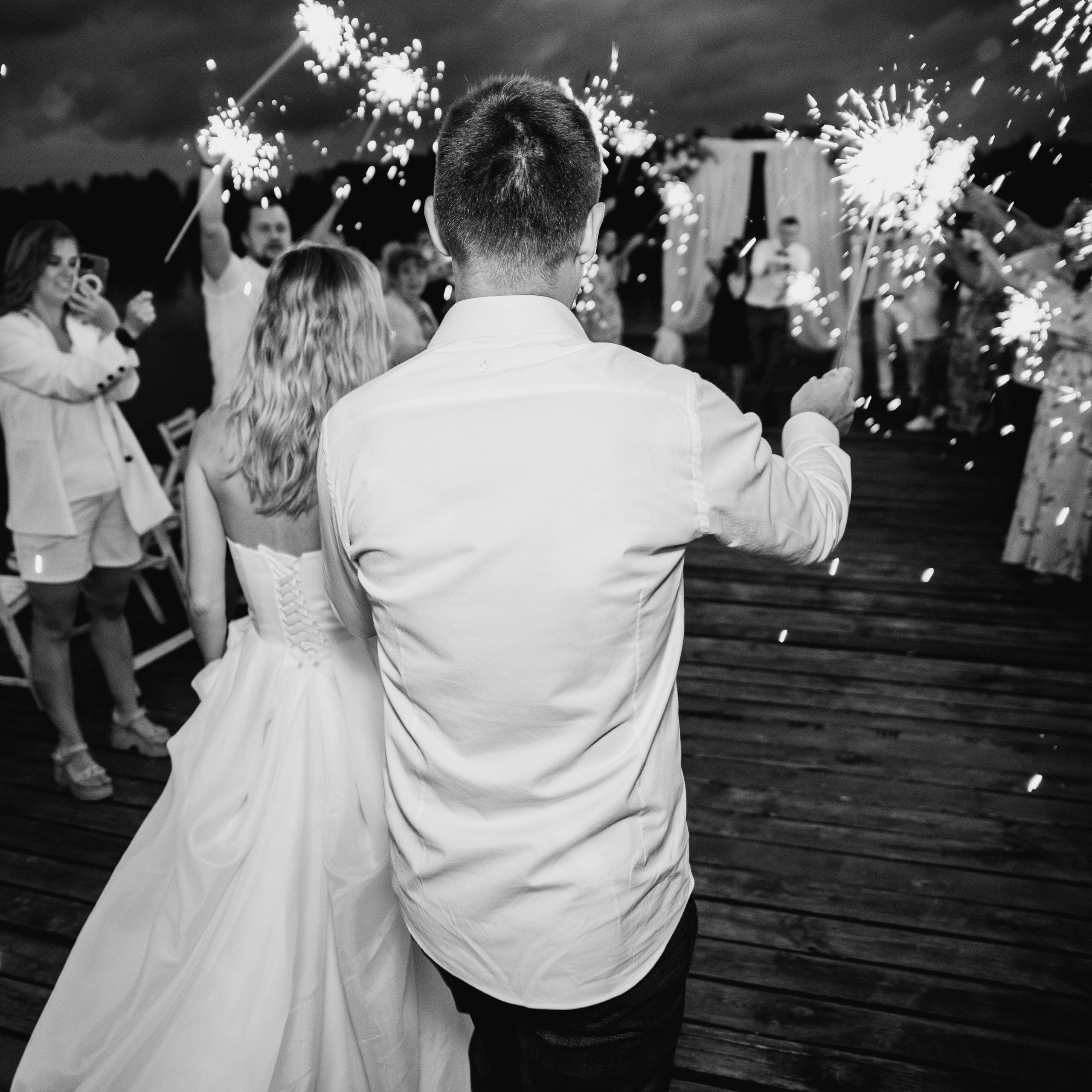 Свадебная фотосессия на катере. Свадебный и портретный фотограф в Москве Жердев Даниил