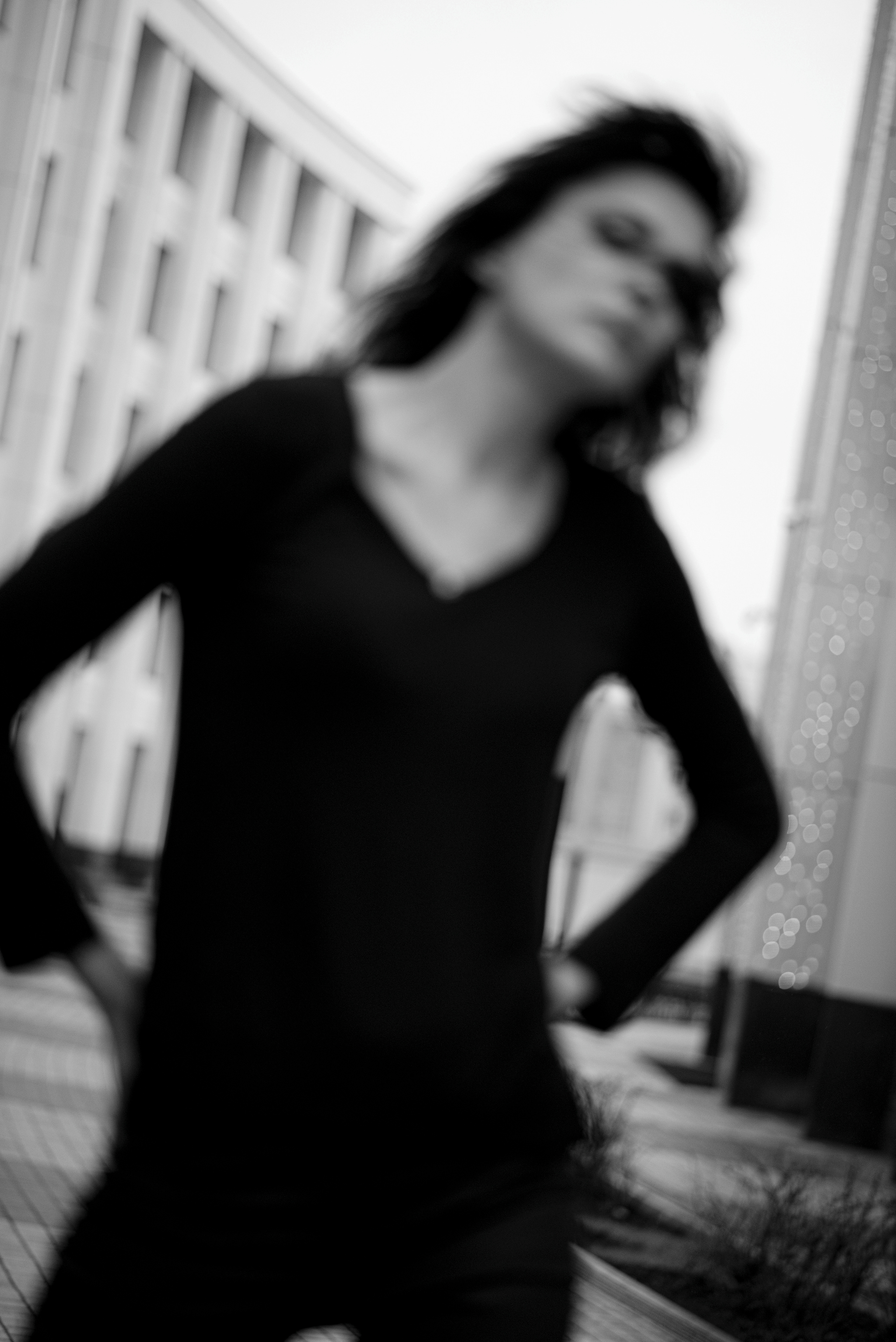 Уличная фотосессия в БЦ Аквамарин. Свадебный и портретный фотограф в Москве Жердев Даниил