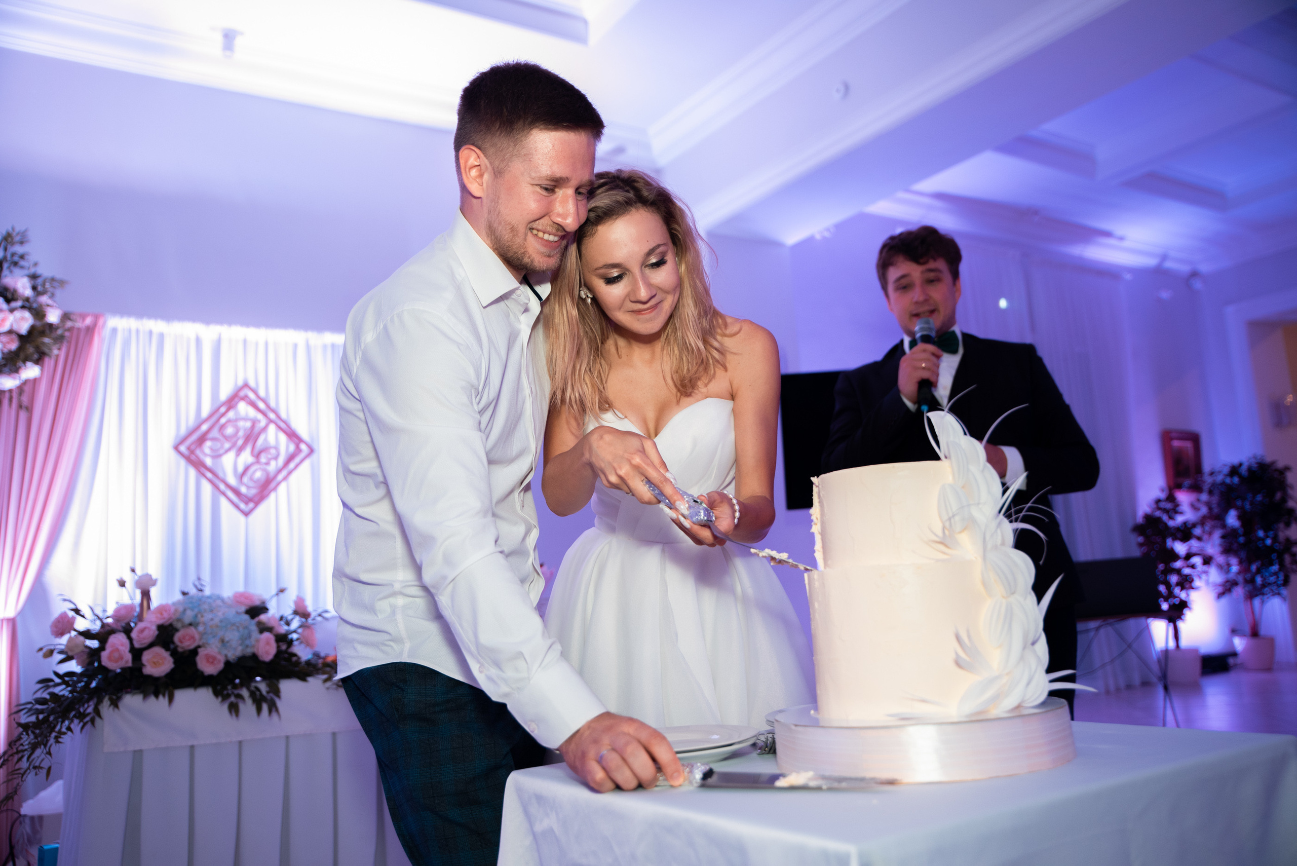 Свадебная фотосессия на катере. Свадебный и портретный фотограф в Москве Жердев Даниил