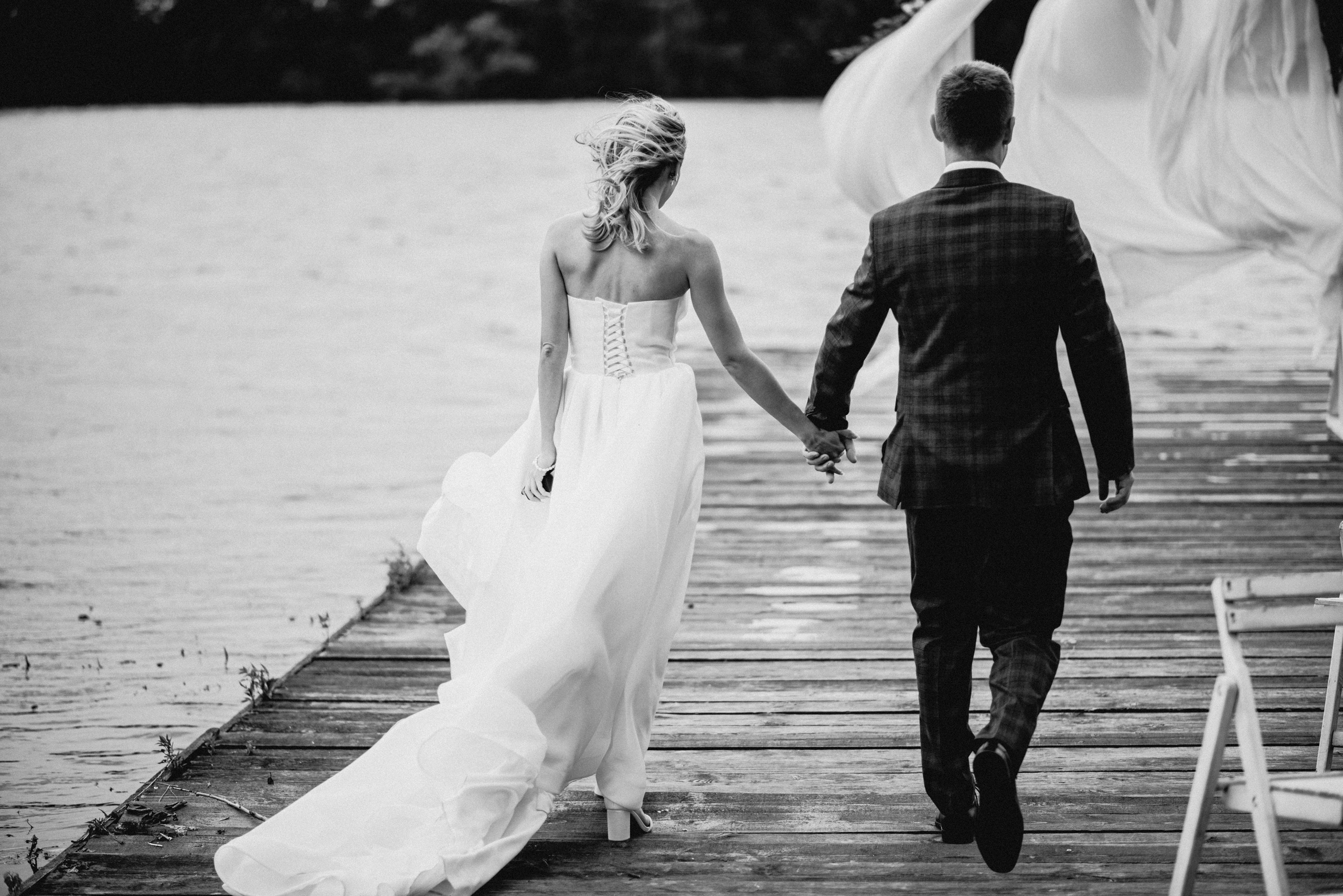 Свадебная фотосессия на катере. Свадебный и портретный фотограф в Москве Жердев Даниил