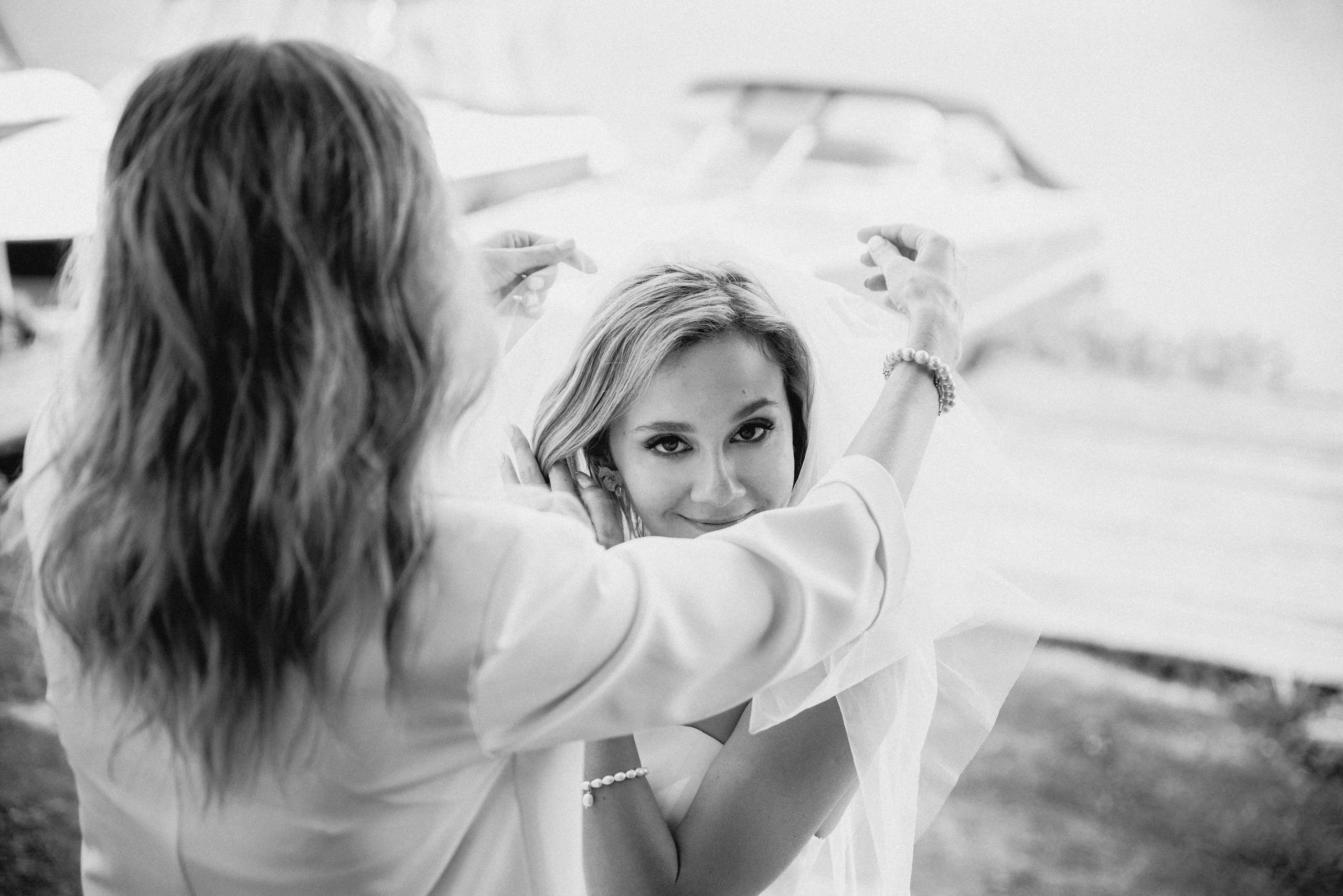 Свадебная фотосессия на катере. Свадебный и портретный фотограф в Москве Жердев Даниил