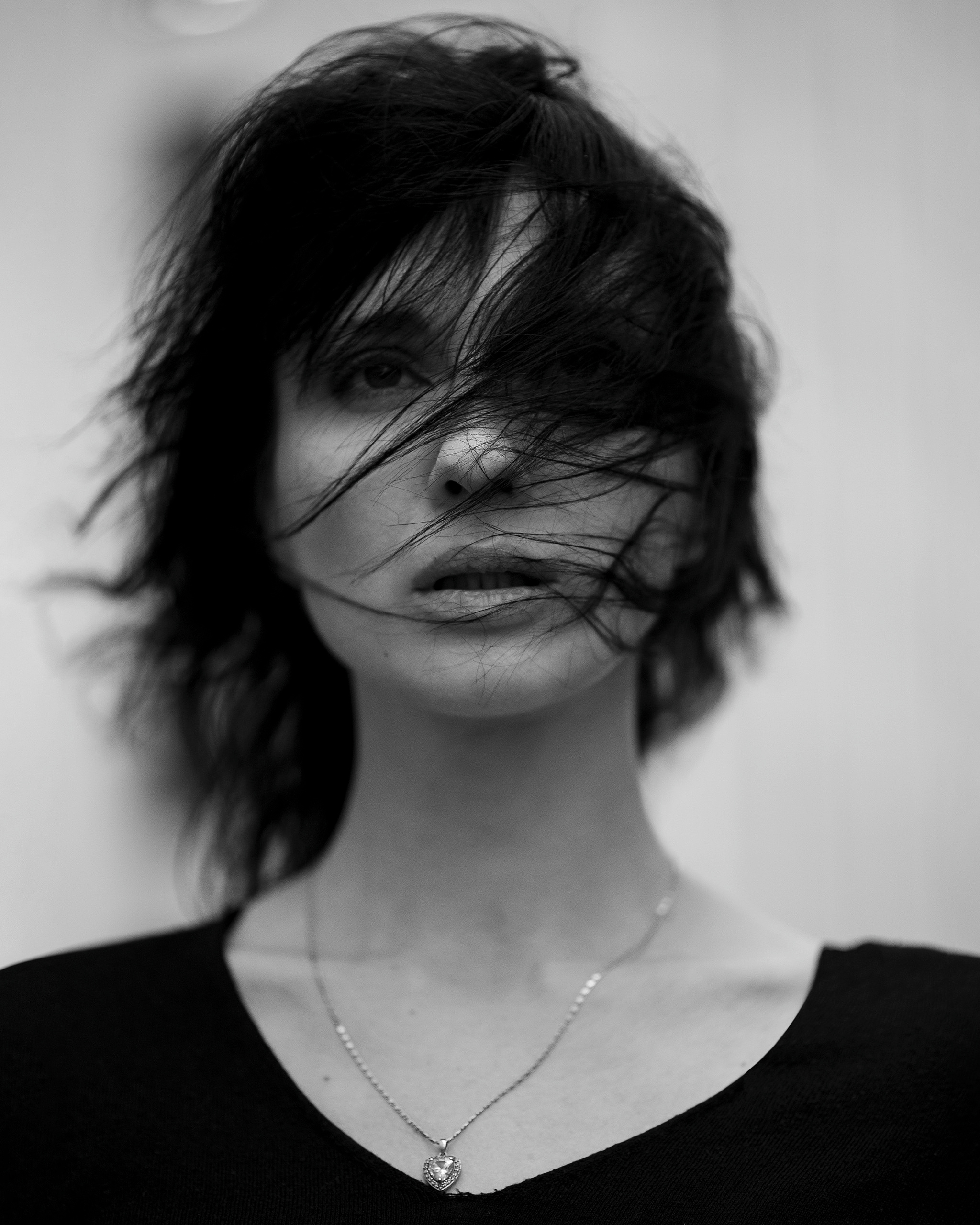 Уличная фотосессия в БЦ Аквамарин. Свадебный и портретный фотограф в Москве Жердев Даниил