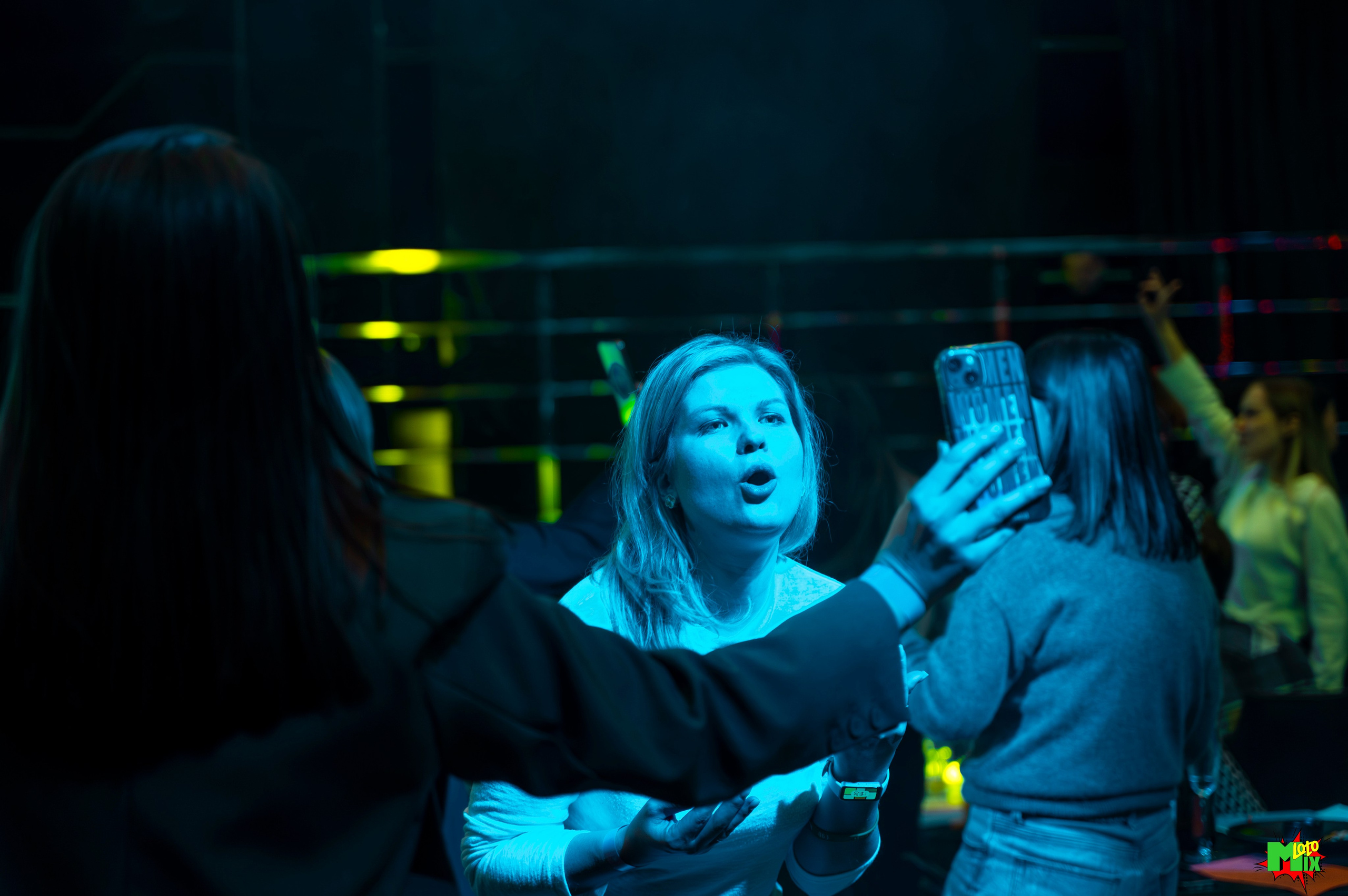 фотоотчет mixloto 13 февраля 2026 год, фотоотчет, репортажный фотограф, съемка мероприятия, фотограф Минск, репортаж Минск, фотограф Ольга Шаповалова. съемка на праздник, съемка день рождения. съемка юбилея, фотограф Беларусь 