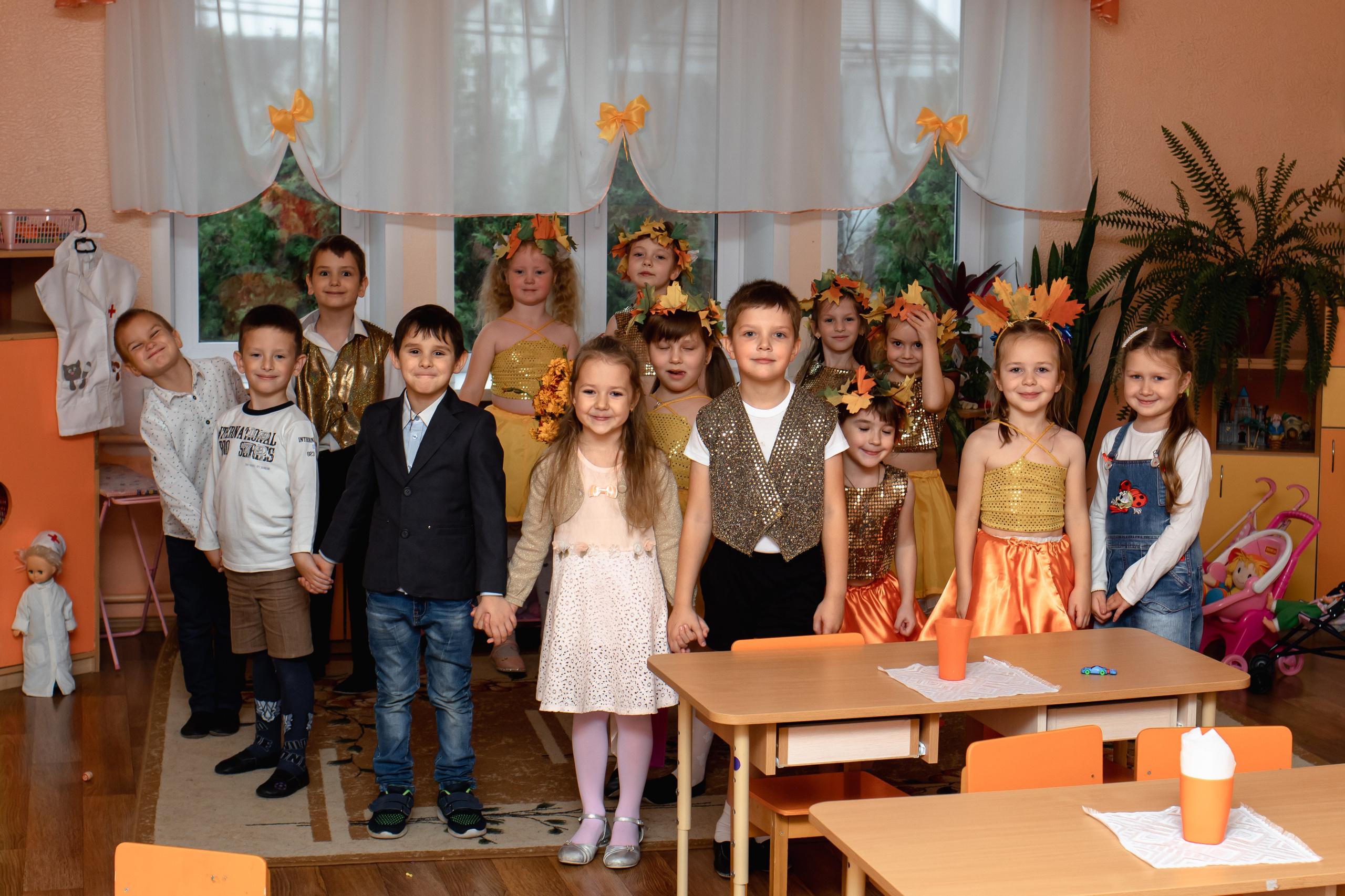Осенний праздник в детском саду. Маргарита. Семейный фотограф в Минске Приболовец Светлана