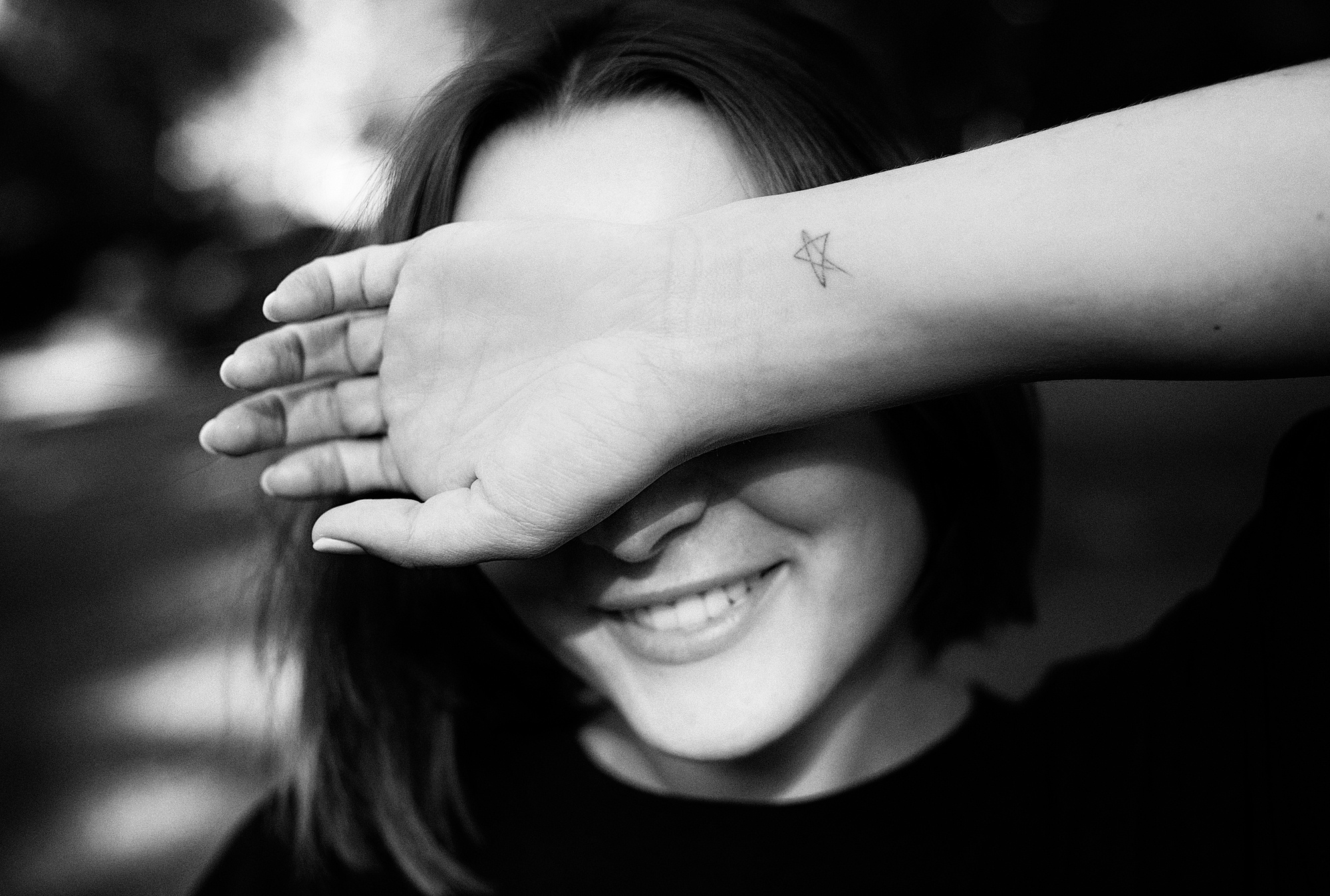 Эмоциональная фотосъемка в Москве. Портретный фотограф Белград Матвей Кармаков