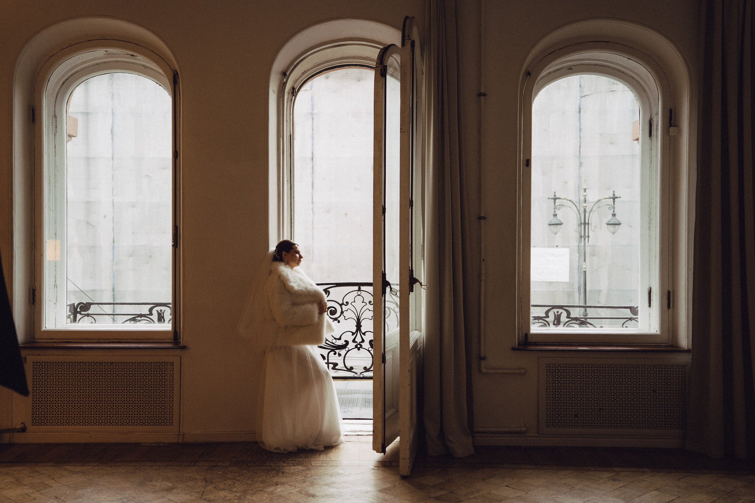 СВАДЕБНАЯ СЬЕМКА ВО ВТОРОМ ДВОРЦЕ (ДЕКАБРЬ) ТАКЖЕ СЬЕМКА В СТУДИИ НА ЧЕРНЫШЕВСКОЙ. Профессиональный фотограф, Санкт-Петербург — Виктория Богомолова