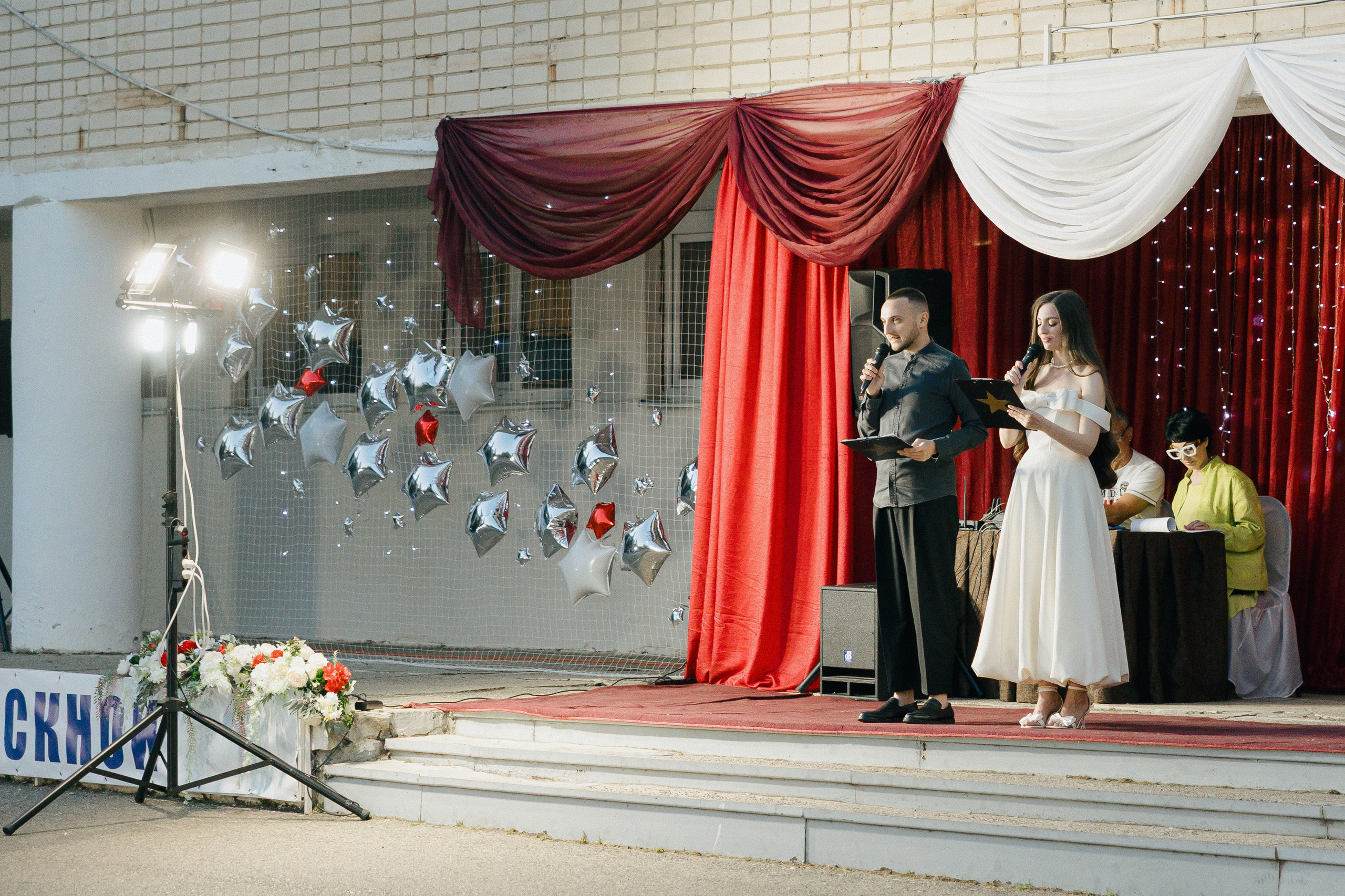 Вручение аттестатов. Свадебный фотограф Роман Еремеев