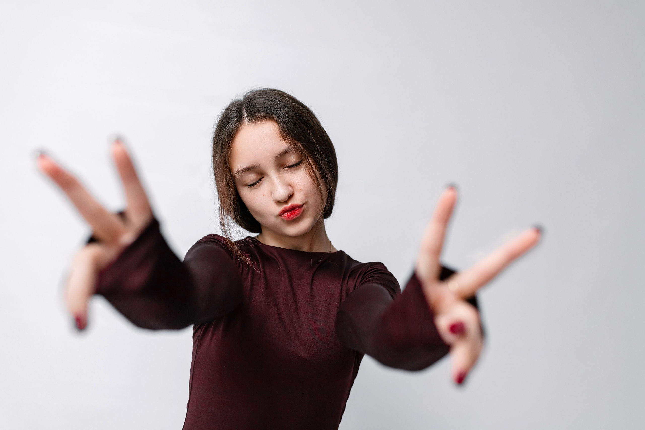 Ольга и Даша. Моя студия. Ноябрь 2024. Фотограф Пермь. Свадьбы. Семья и дети, школа, д. сад. Фотокниги