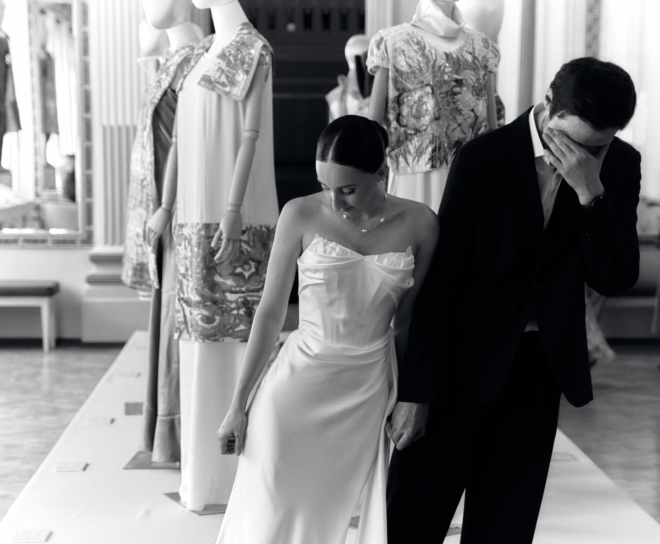 Мега и Зарема. Фотограф ALINA DZHIDZALOVA