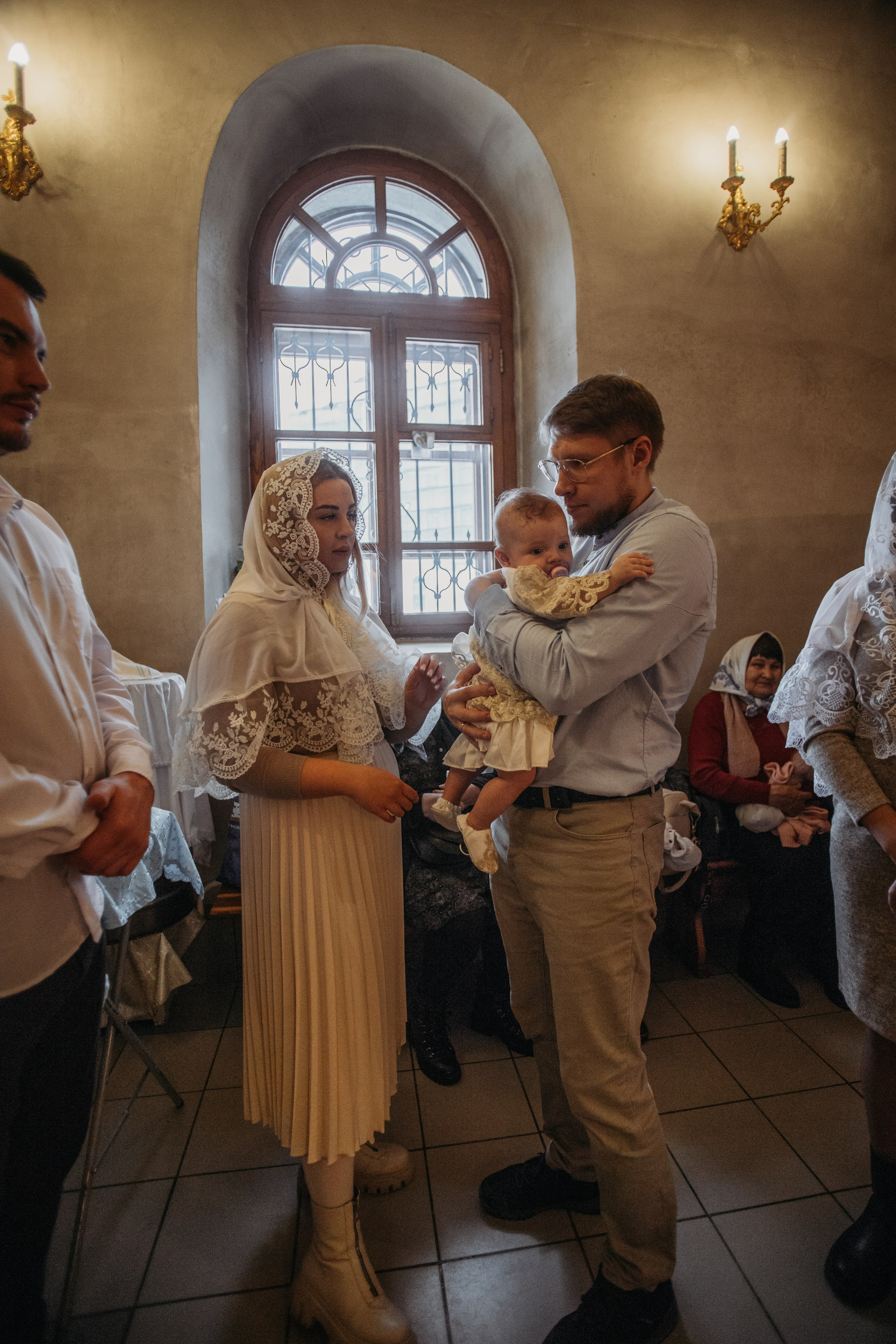 Крещение Аглаи. Венера Гайн. Репортажный фотограф  Тюмень. Обучение фотографии с 0