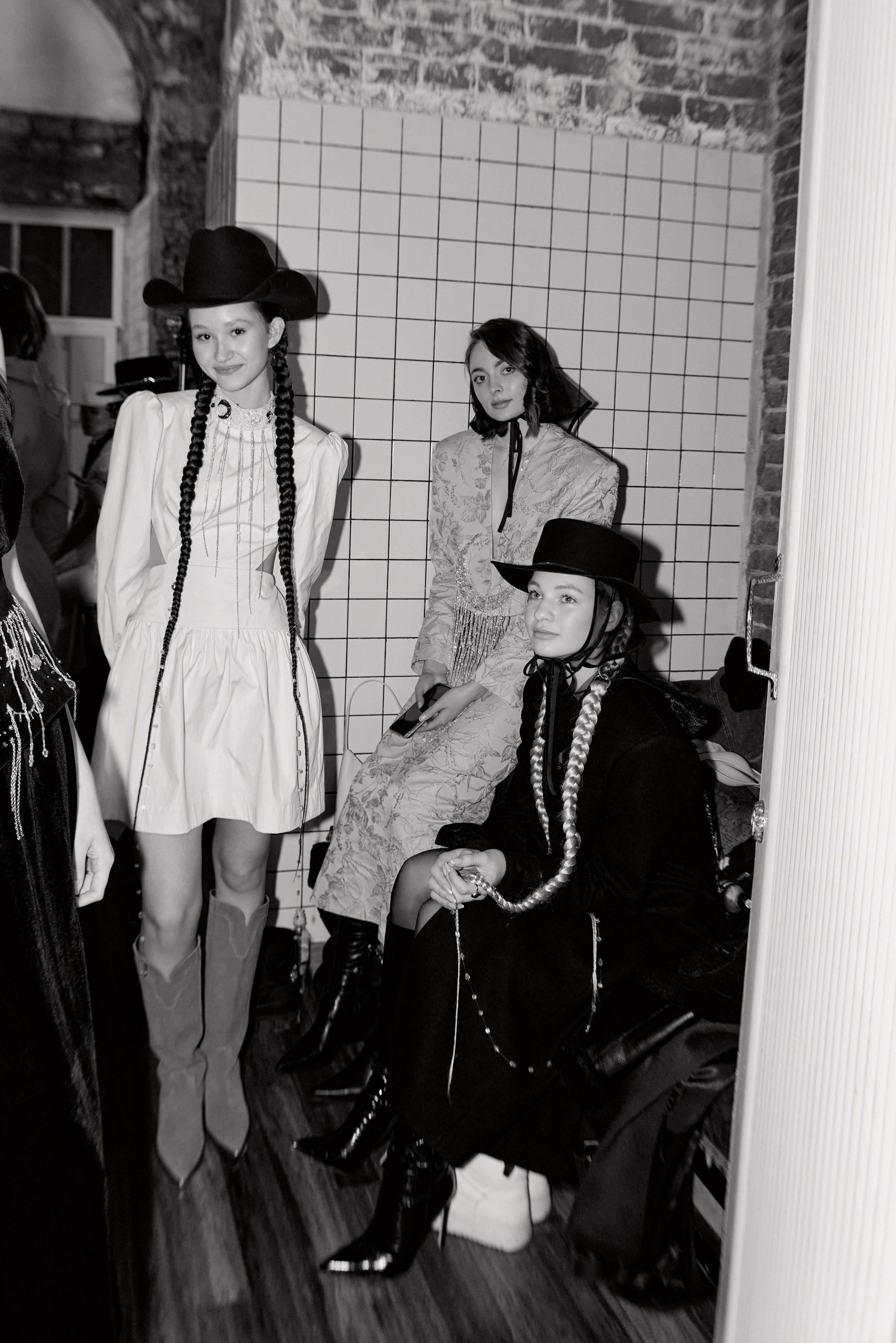 Показ KAMERGER | ODETTA. Свадебный фотограф и видеограф из Санкт-Петербурга Агарков Никита