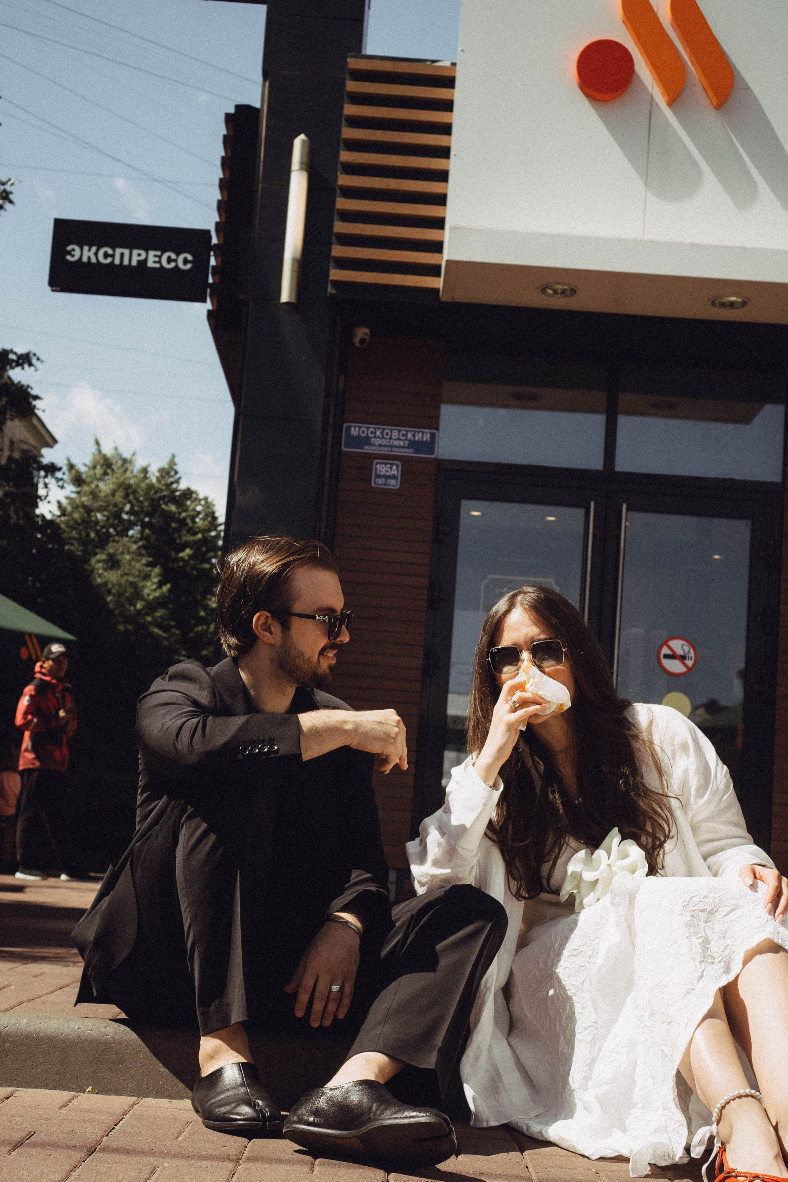 СВАДЕБНАЯ СЬЕМКА В ПАРКЕ ПОБЕДЫ И ПРОГУЛКА ПО МОСКОВСКОМУ ПРОСПЕКТУ. Профессиональный фотограф, Санкт-Петербург — Виктория Богомолова