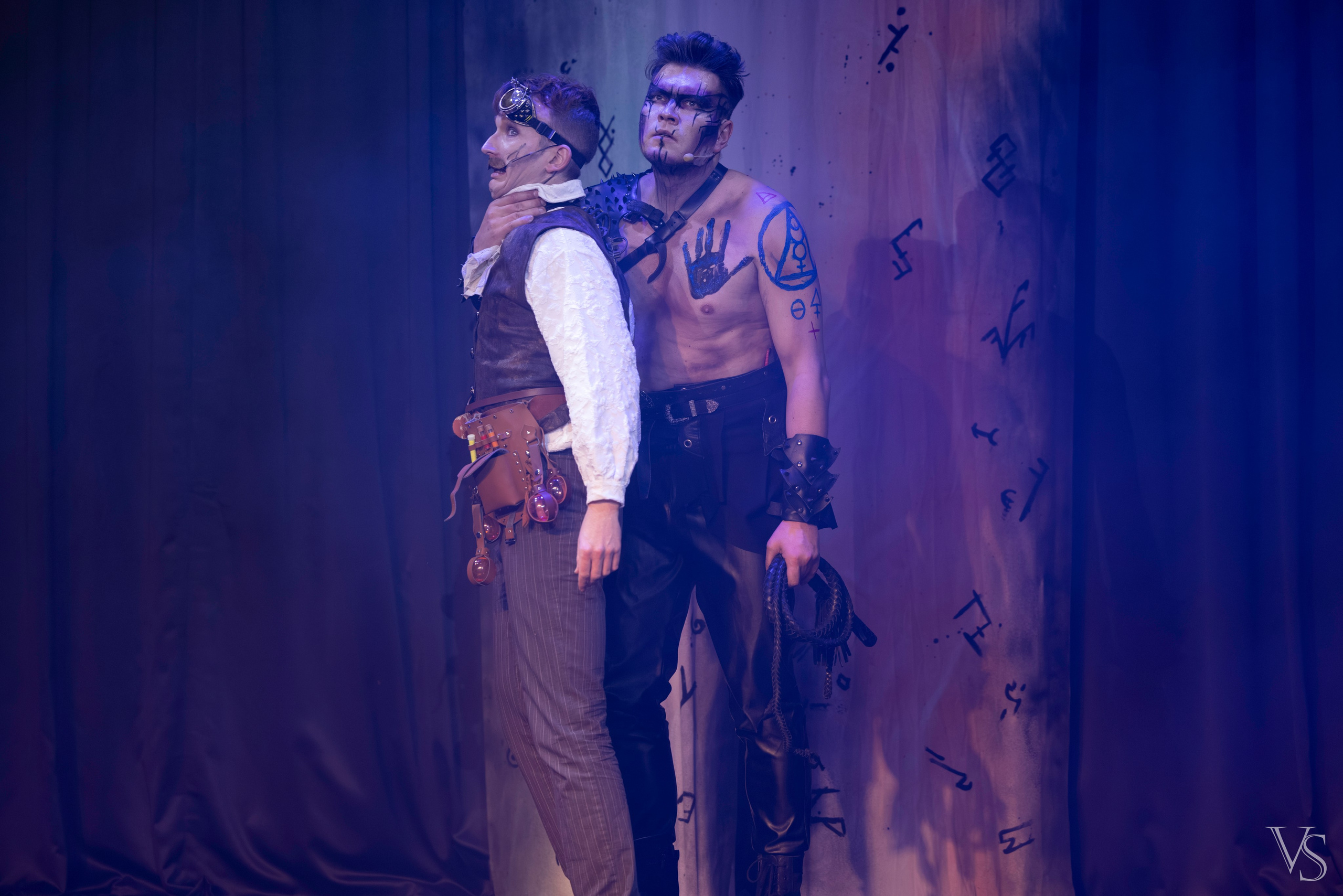 Книга стихий 25.01. Фотограф Виктор Степанов