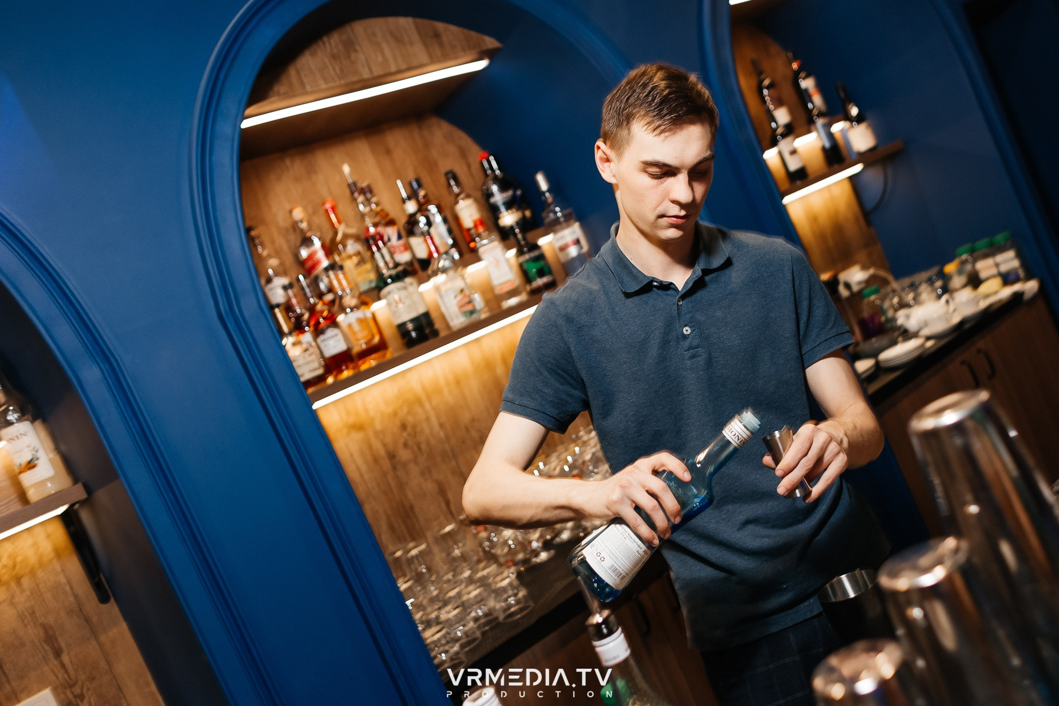 8 марта в караоке-ресторане «Голос»