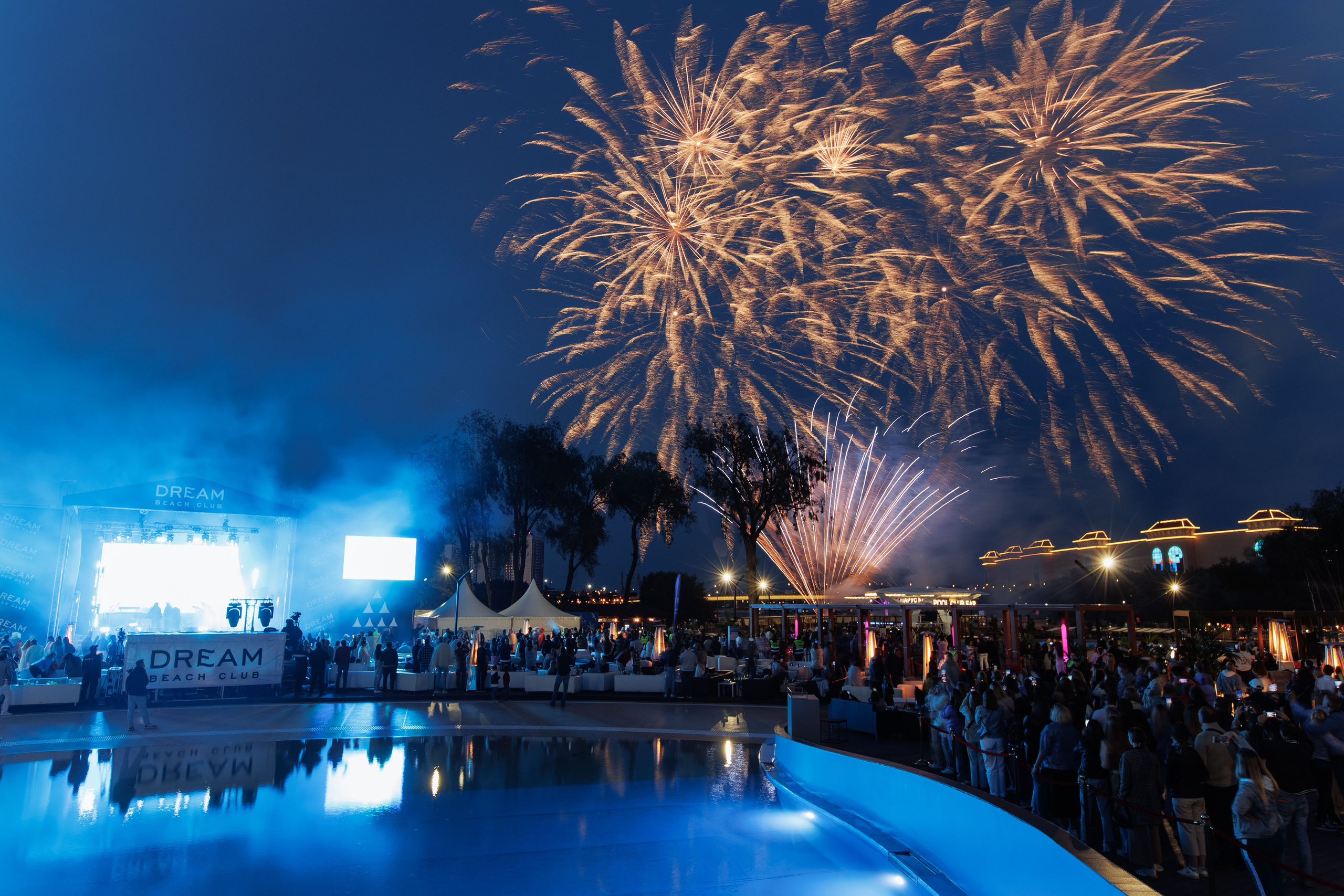 Остров мечты Dream Beach Club (Открытие открытого бассейна в Москве). Репортажный фотограф на мероприятие в Москве Алексей Терентьев
