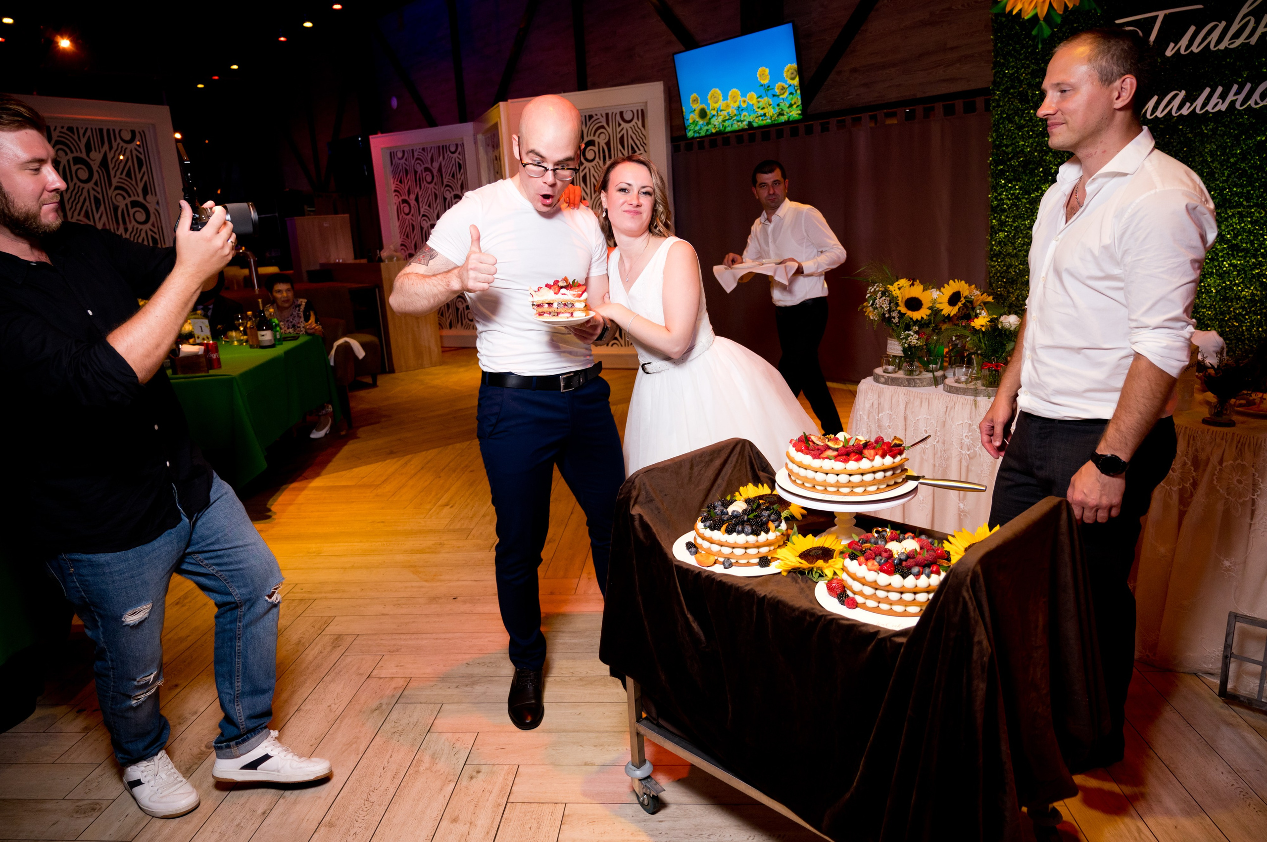 Свадьба Миша и Юля. Репортажный фотограф и видеограф Слава Думчев. Тимбилдинги, отчетники, корпоративы