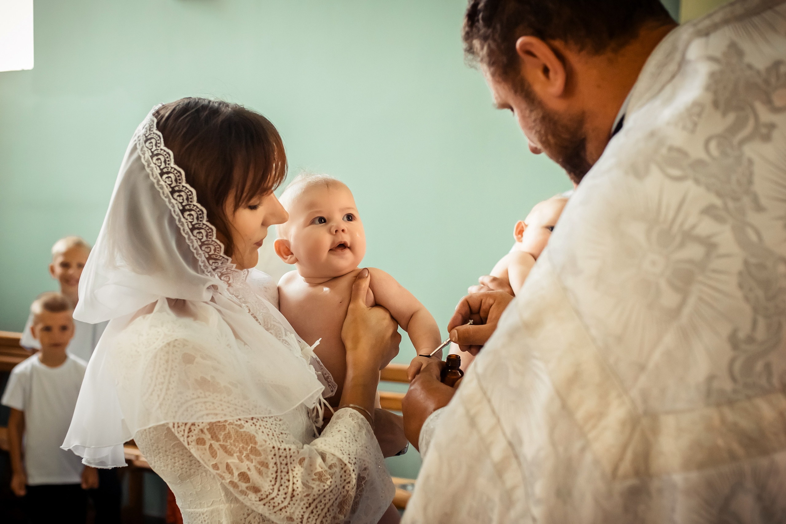 Крещение Милании и Эмилии