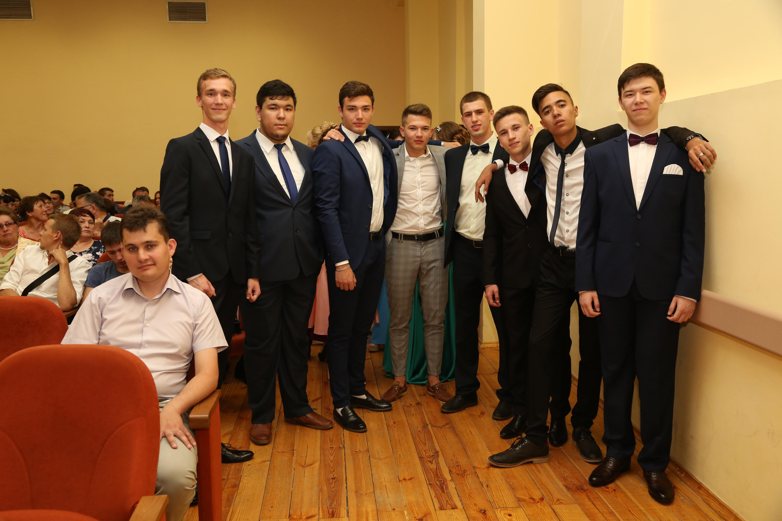 Выпускной в школе. Wedding and portrait photography