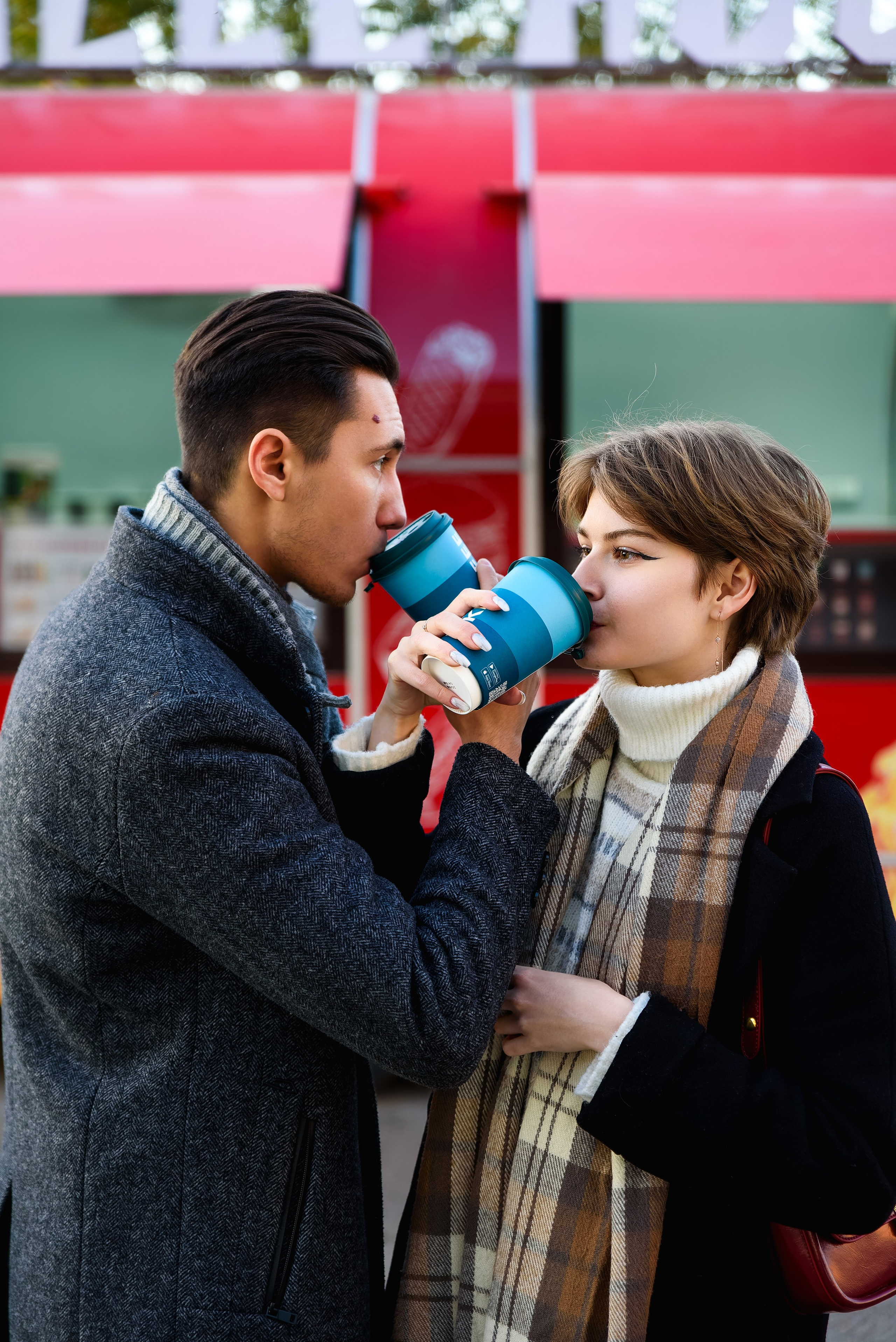 Влад и Алёна. Фотограф людей, белок и единорогов)