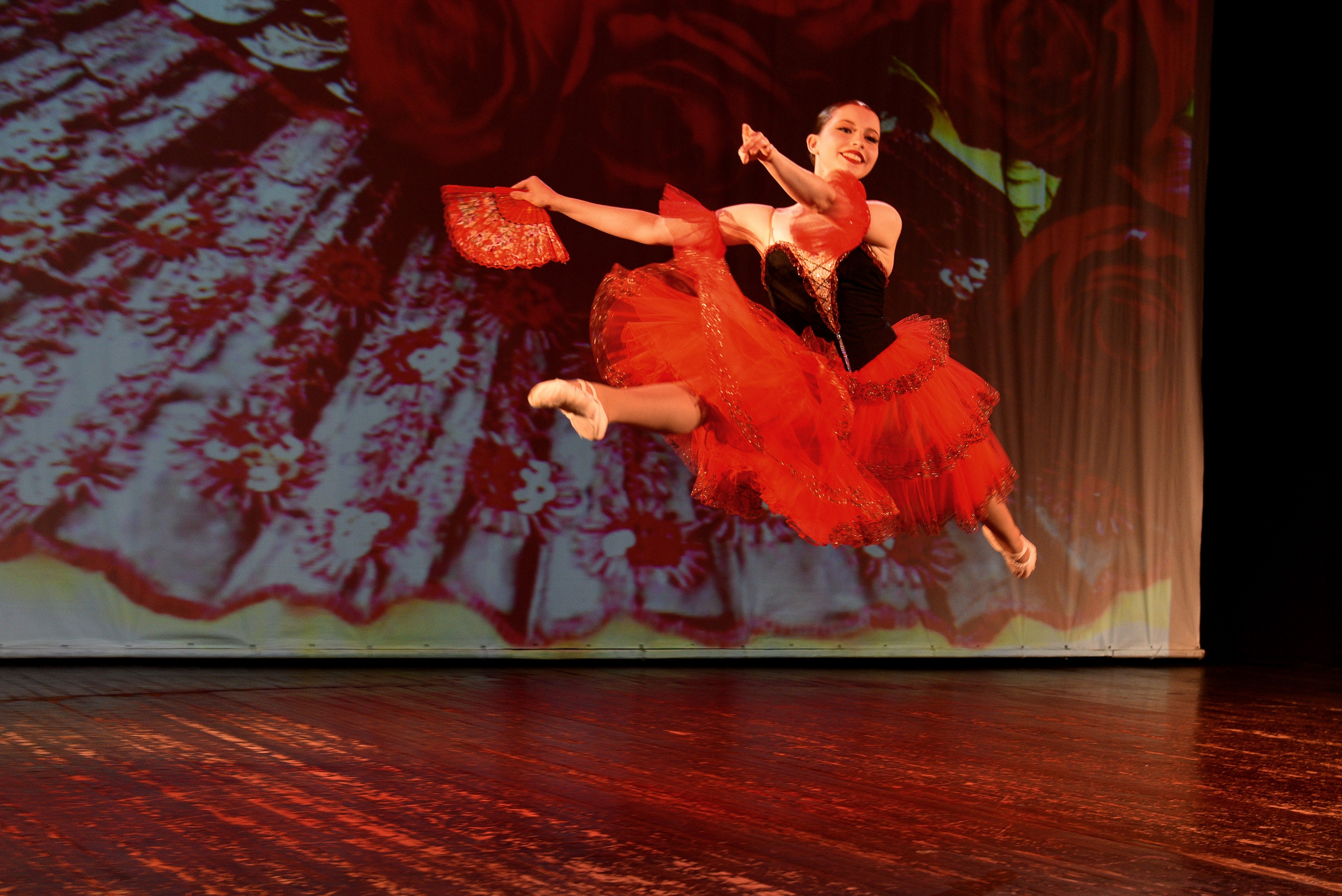 Выступления групп и ансамблей. Фотограф-видеограф в Димитровграде и Ульяновске Герман Наумов