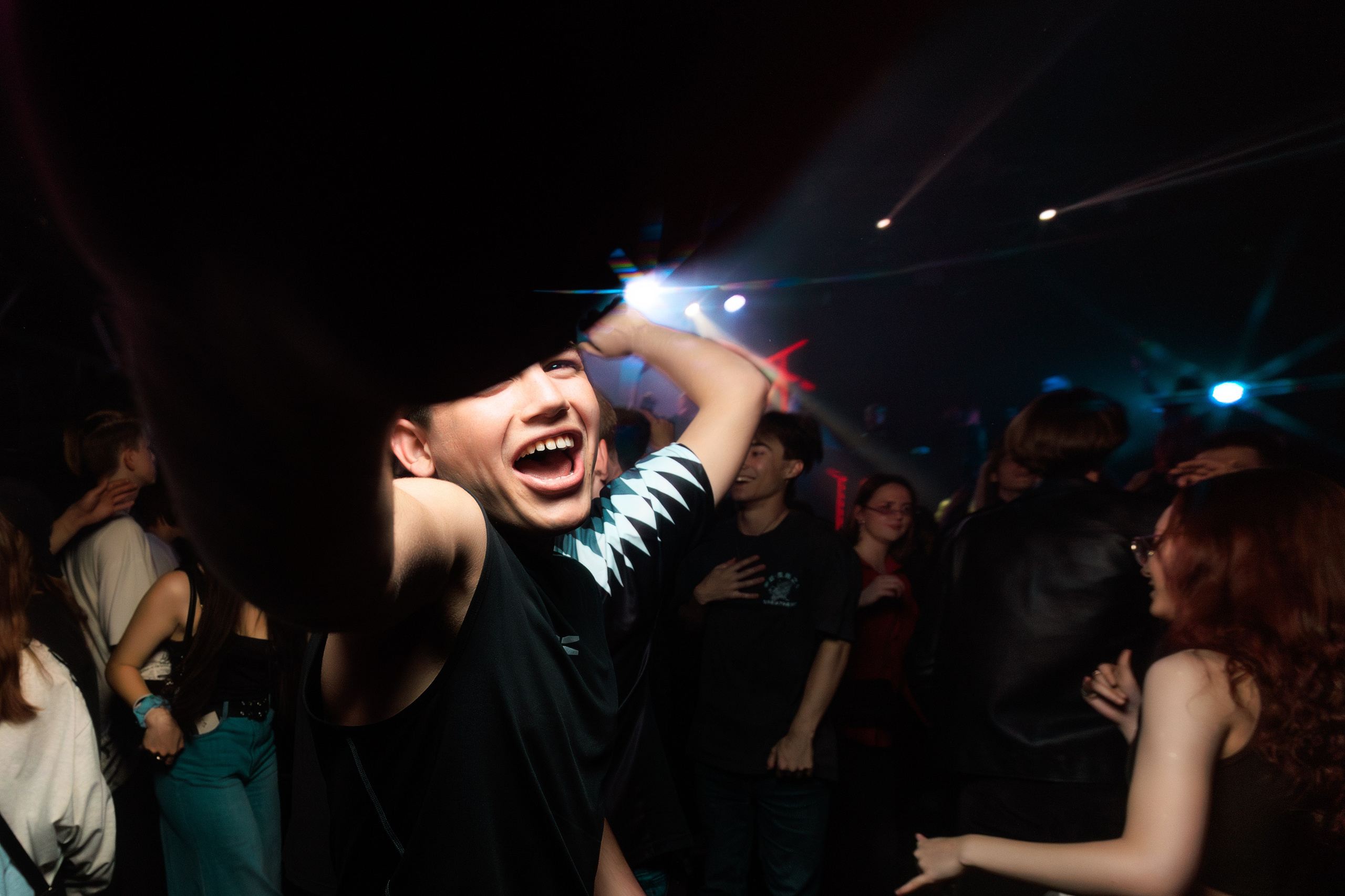 Студпосвят Свобода | Reptiloid. Репортажный фотограф Екатеринбург | Яркий, качественный репортаж | Концерты, клубы, репортаж, праздники, корпоративы