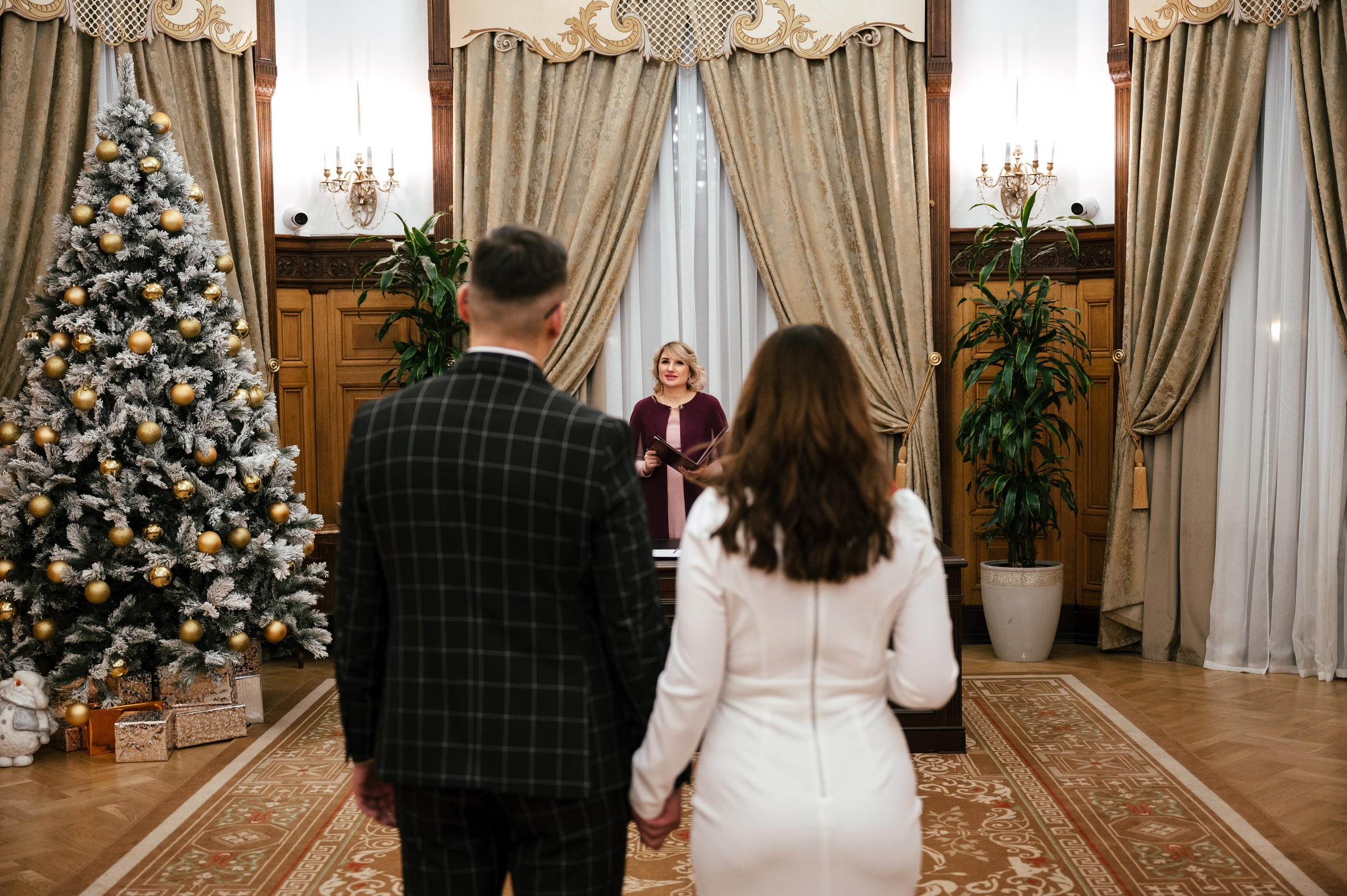 ЗАГС и прогулка. Свадебный фотограф в Москве Александр Белозерцев