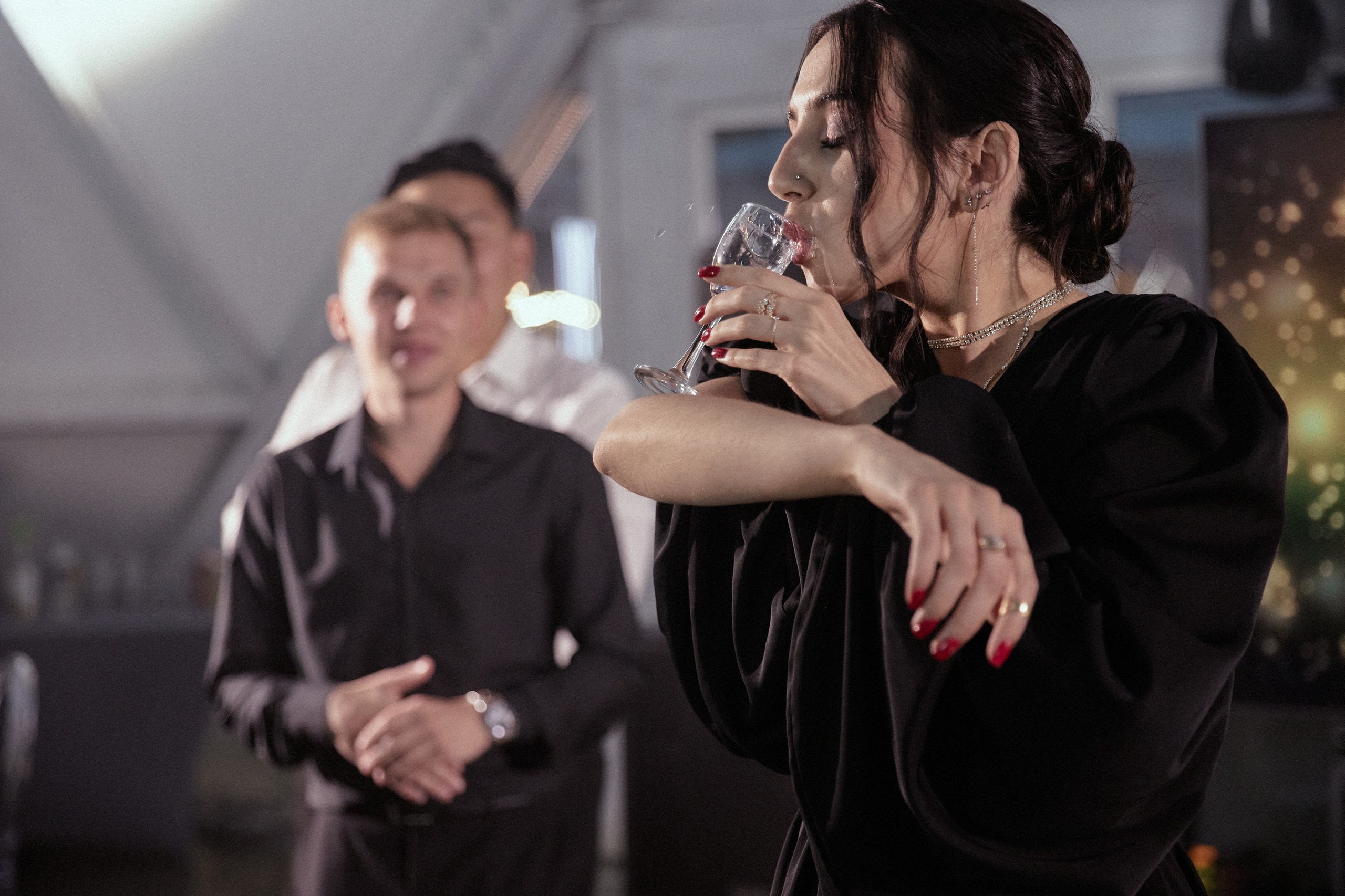 TOTAL BLACK. Дмитрий Мазуркевич: Профессиональный Репортажный Фотограф