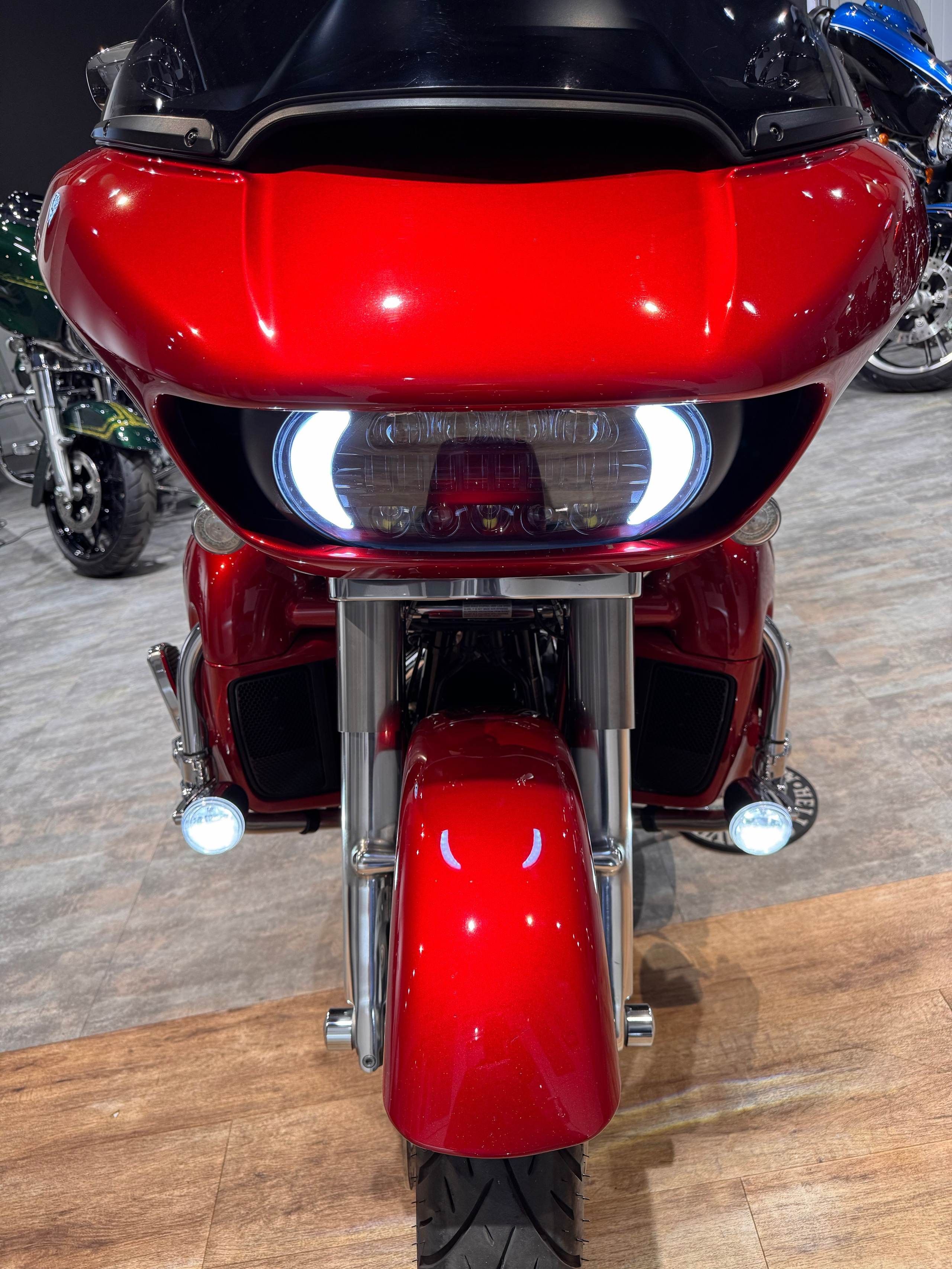 Harley Davidson 2019 Road Glide Ultra (Touring) — купить мотоцикл. Hello Davidson, Москва. Только хорошие мотоциклы…