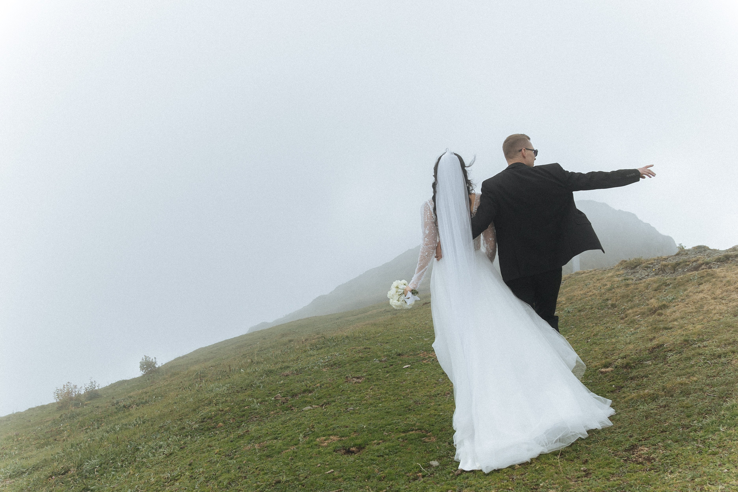 Свадебная Фотосессия в горах Сочи Красной поляны. Фотограф Сочи Адлер Сириус Красная поляна Олеся Минив