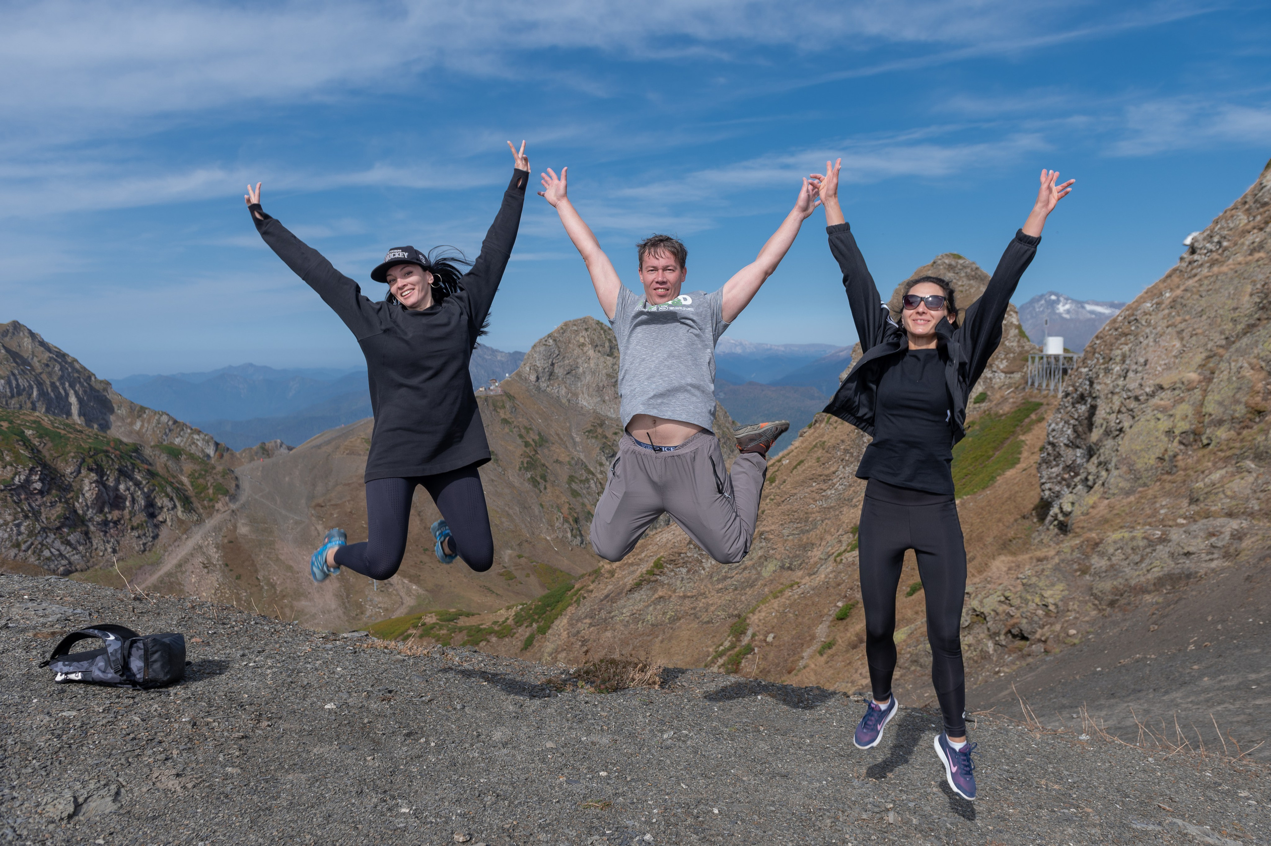 Хайкинг по трем курортам Красной Поляны 2022. Репортажный фотограф в Красной Поляне и Сочи Павлюченко Екатерина
