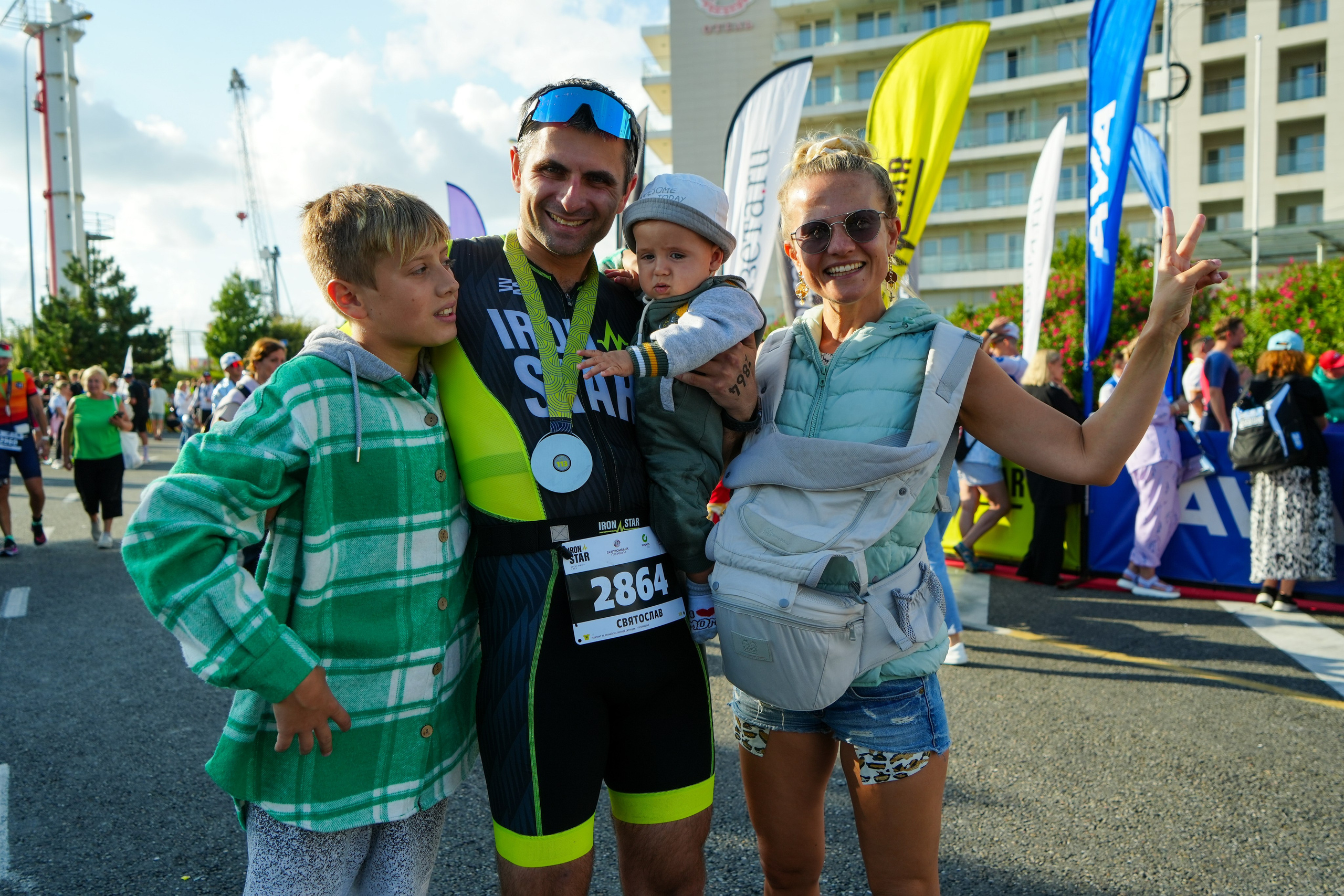 Фотоотчет партнерской интеграции для компании TELE2 на фестивале Ironstar. Репортажный фотограф в Красной Поляне и Сочи Павлюченко Екатерина