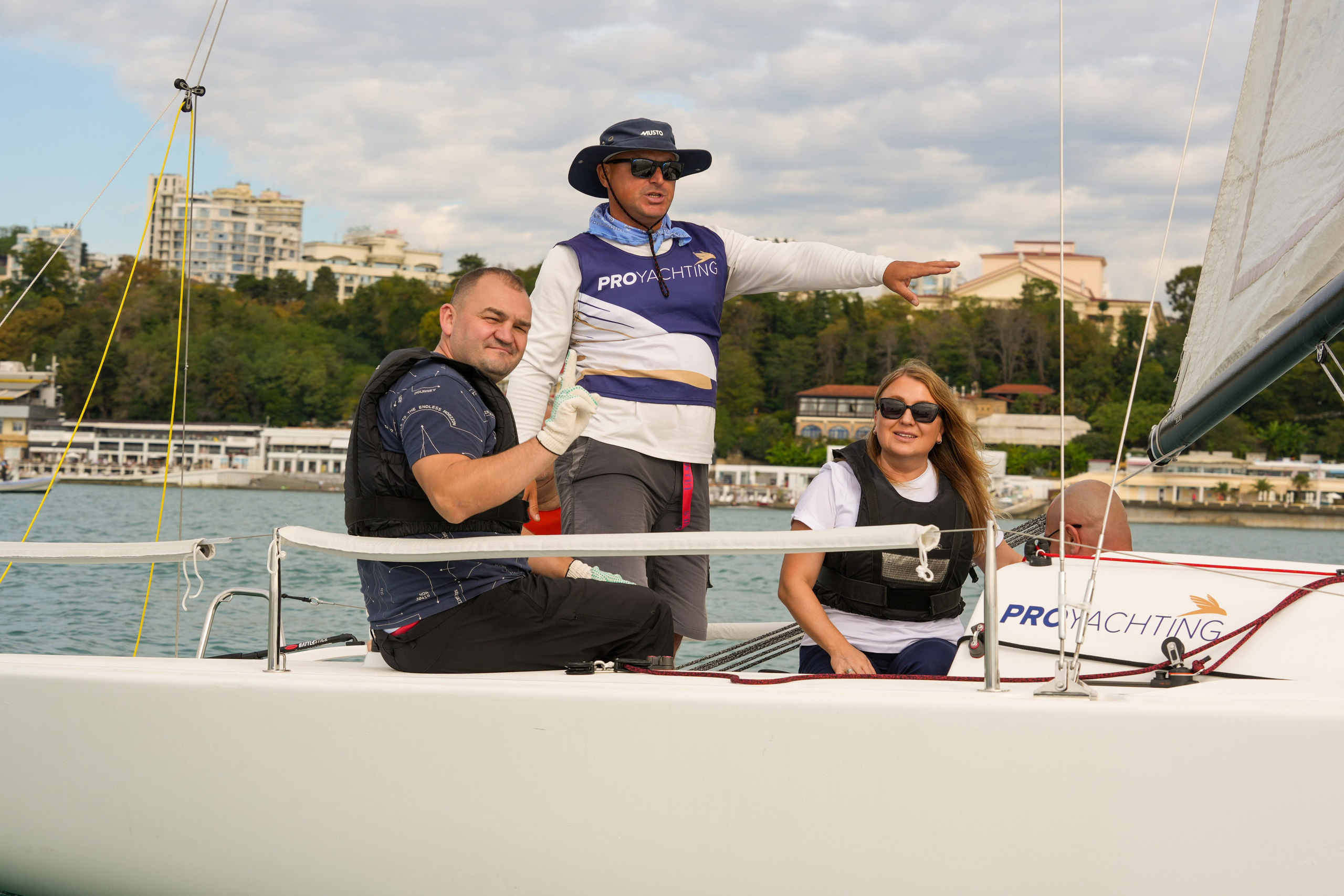 Яхтенная регата для компании Агрегатка. Репортажный фотограф в Красной Поляне и Сочи Павлюченко Екатерина