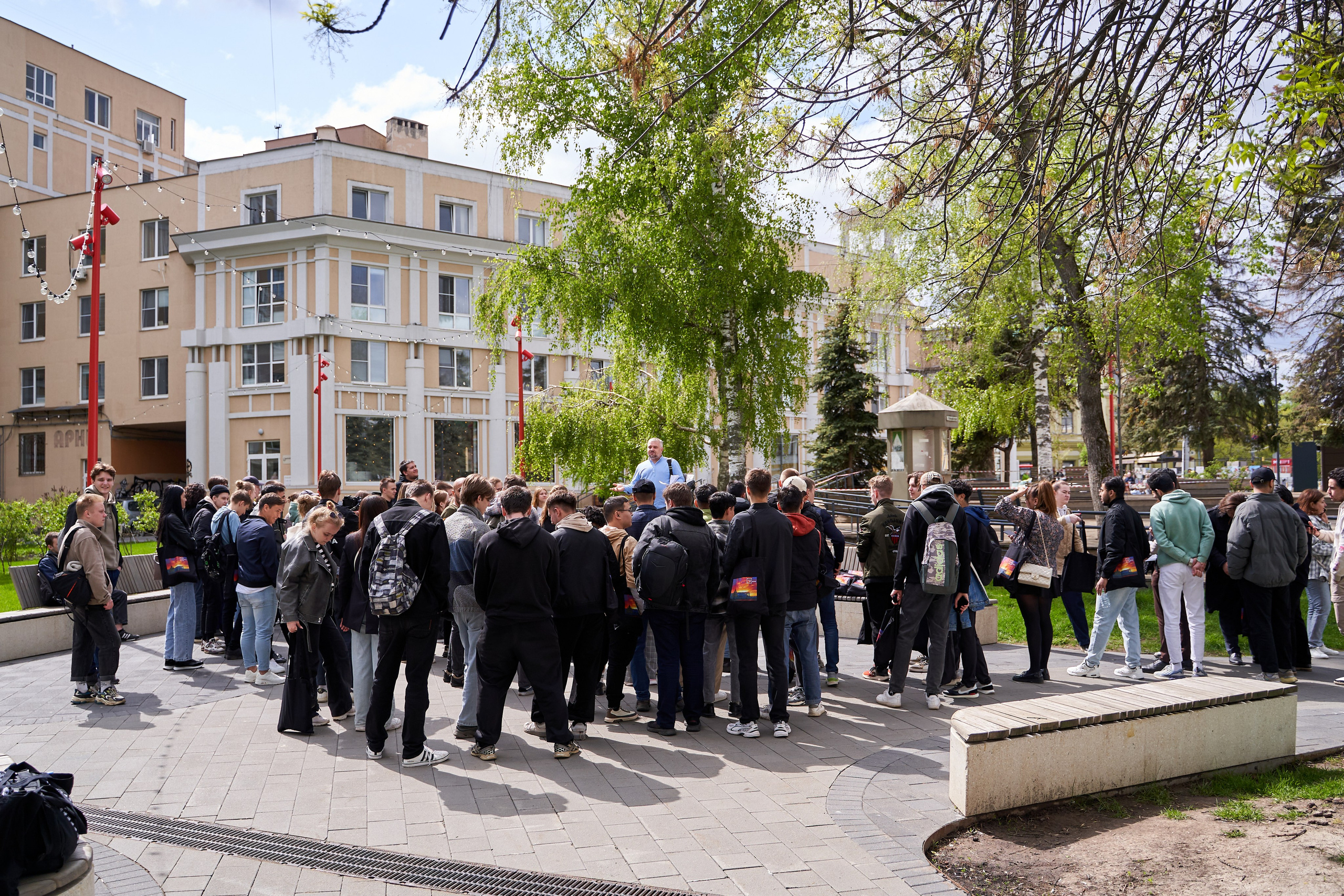 Городской квест в рамках регионального фестиваля «Учись без границ». Репортажный фотограф Вилянов Евгений. Нижний Новгород