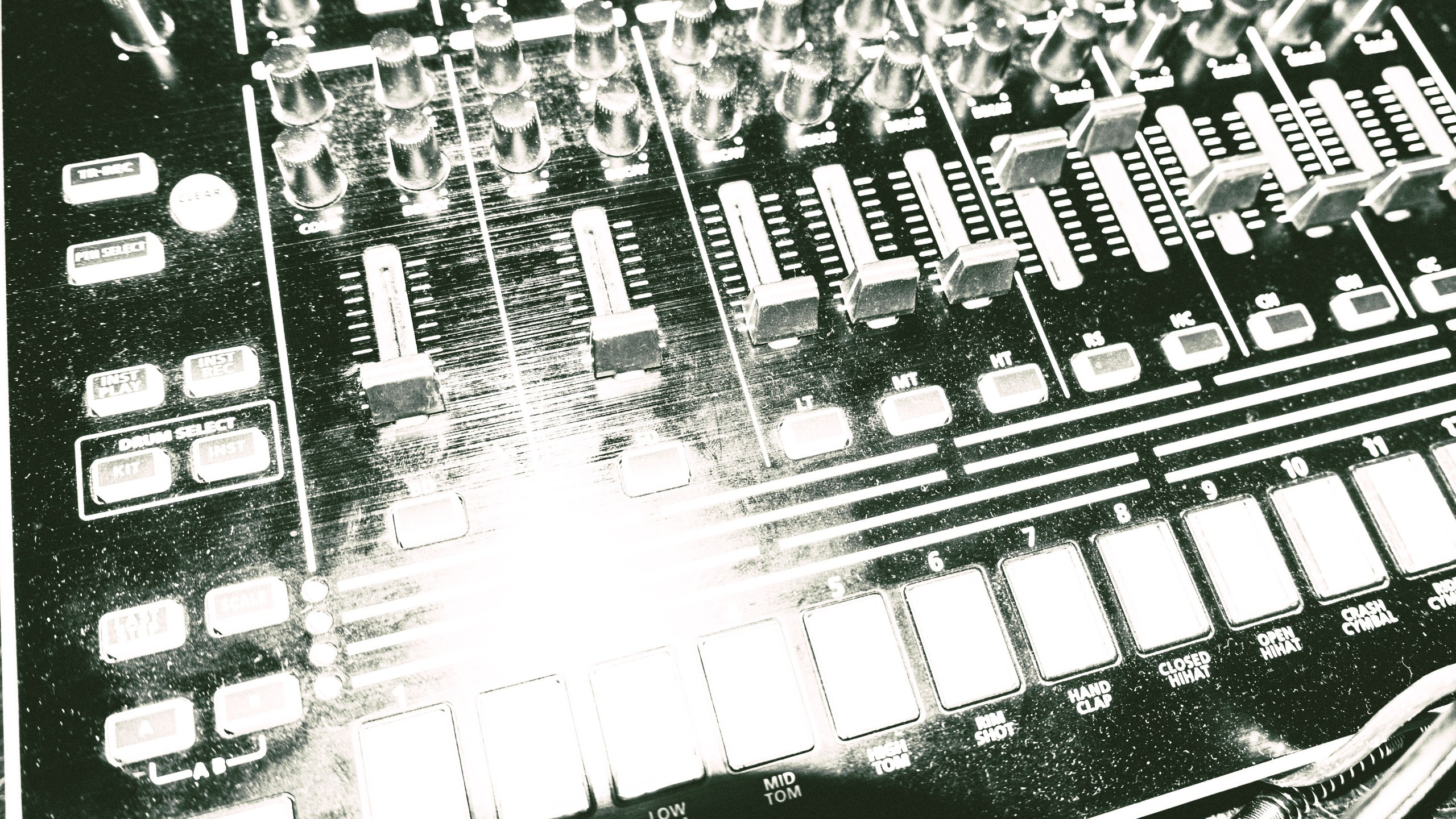 Диджей-сет. Мари — фотограф и видеограф из Москвы