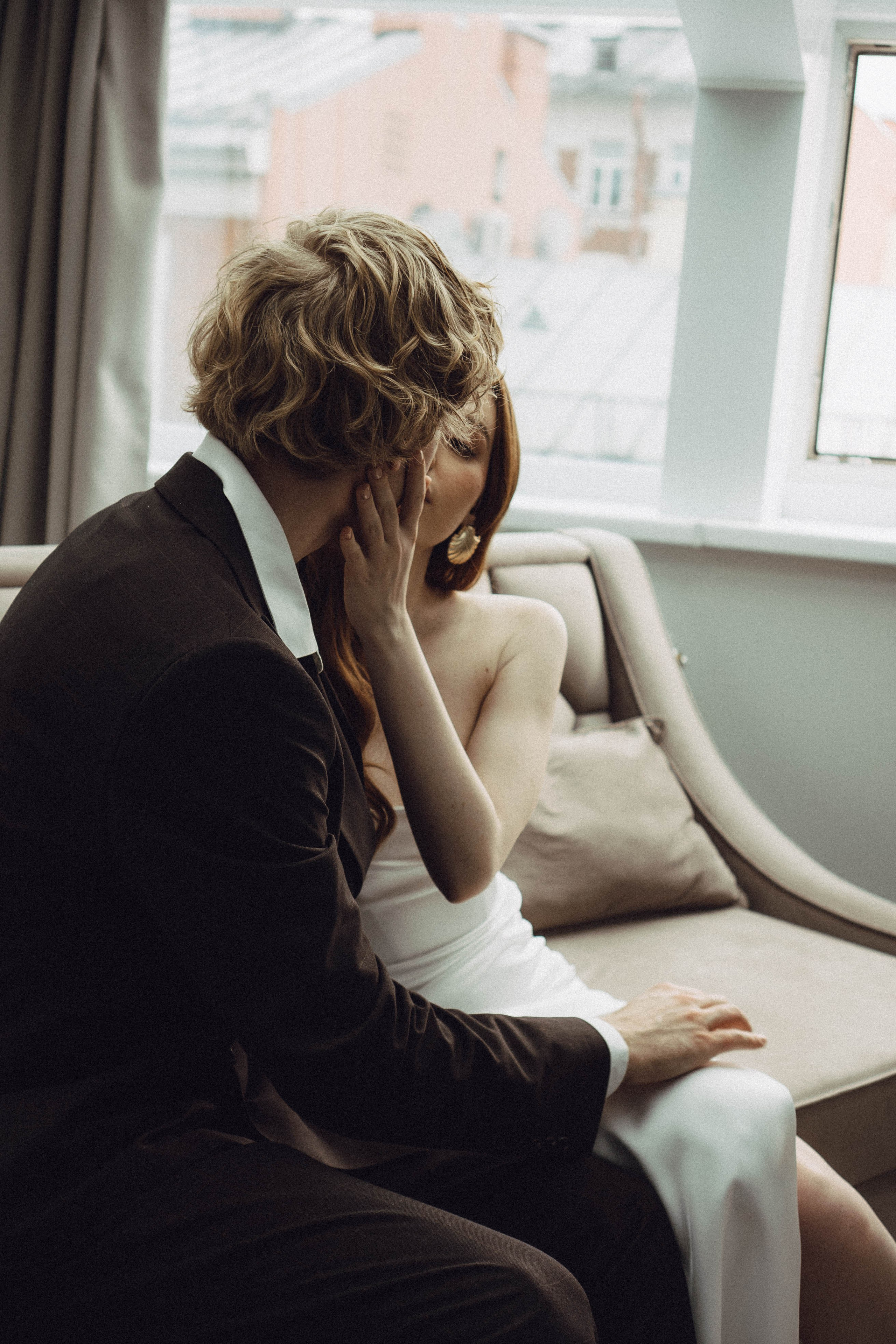 СВАДЕБНАЯ СЬЕМКА В ОТЕЛЕ. СБОРЫ ЖЕНИХА И НЕВЕСТЫ И ТАКЖЕ ТОР И ПОДГОТОВКА К ПРОГУЛКЕ. Профессиональный фотограф, Санкт-Петербург — Виктория Богомолова