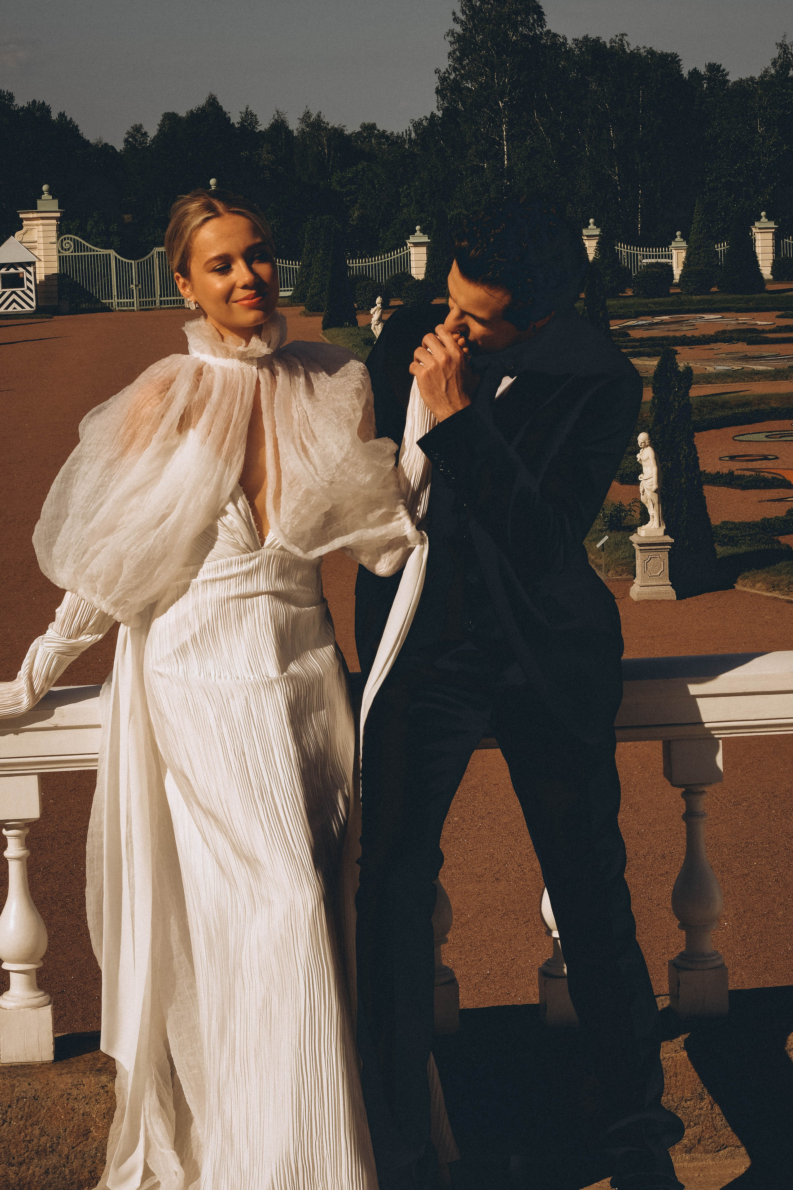 СВАДЕБНАЯ СЬЕМКА В ПАРКЕ ОРАНИЕНБАУМ. Профессиональный фотограф, Санкт-Петербург — Виктория Богомолова