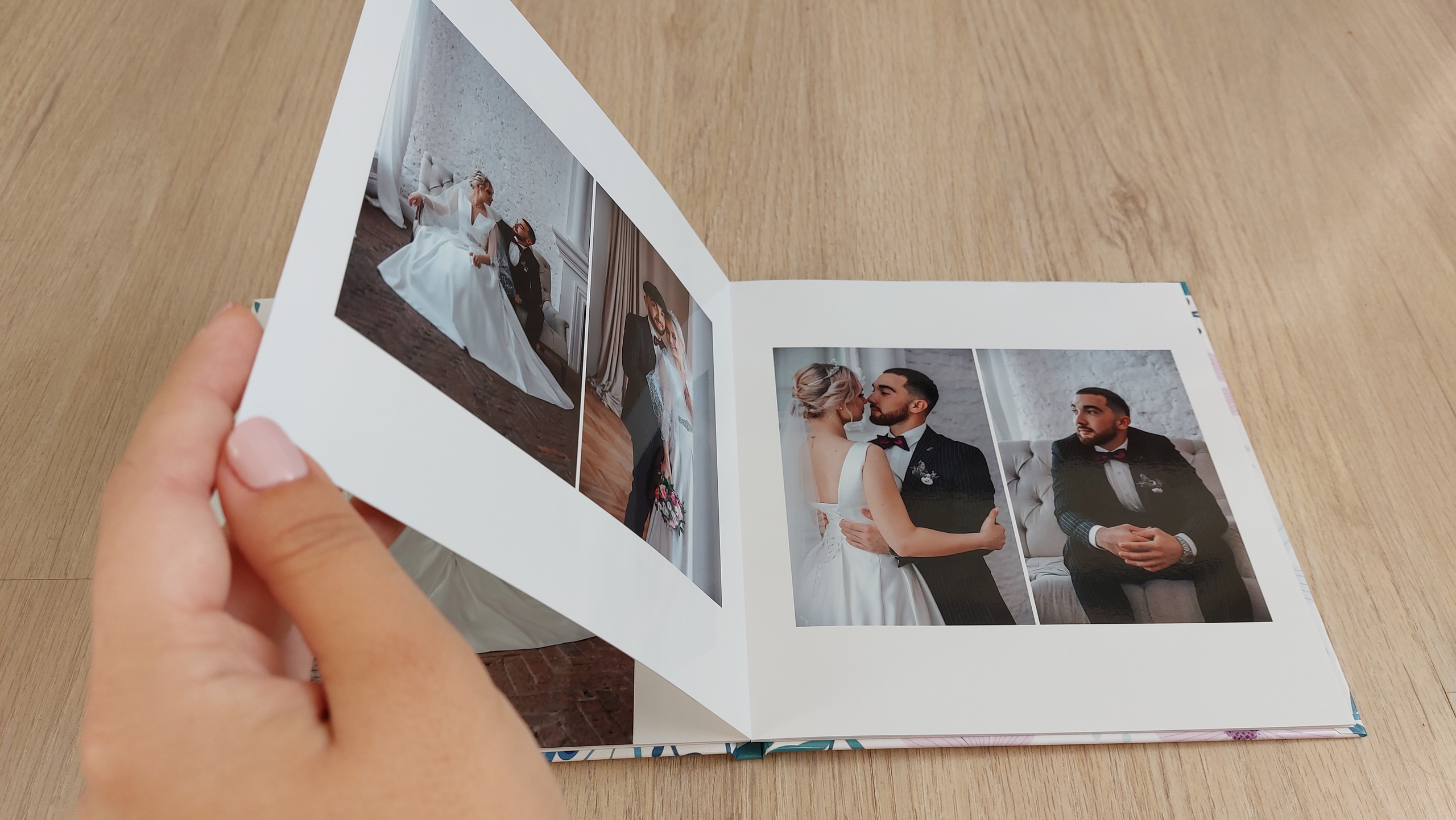 2100р Фотокнига (5 разв., страницы матовые, от 10 до 50 фото) + доставка примерно 450 р. Thephoto-russia.ru