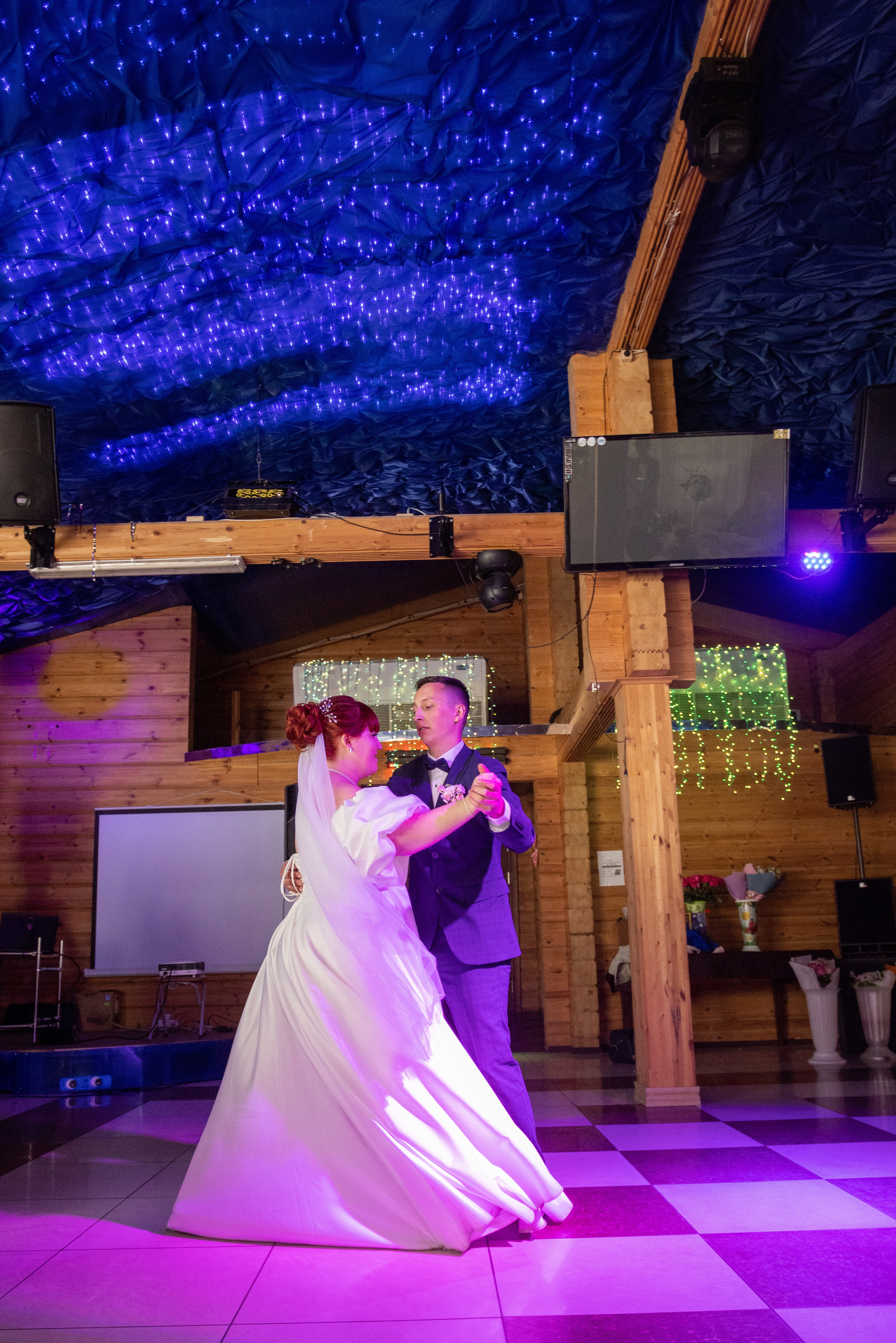 Первый танец: Игорь и Алеся. Семейный фотограф в Вышнем Волочке — Ульяна Иванова | Фотосессии для всей семьи